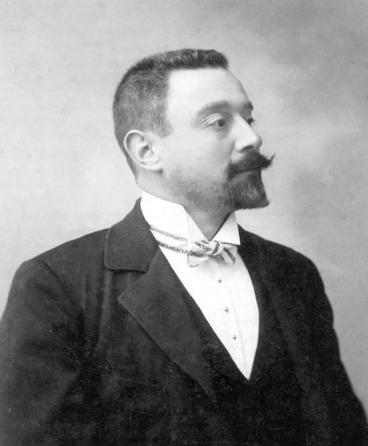 Portrait of Silvestro Valenti (1865–1916) – memorial page