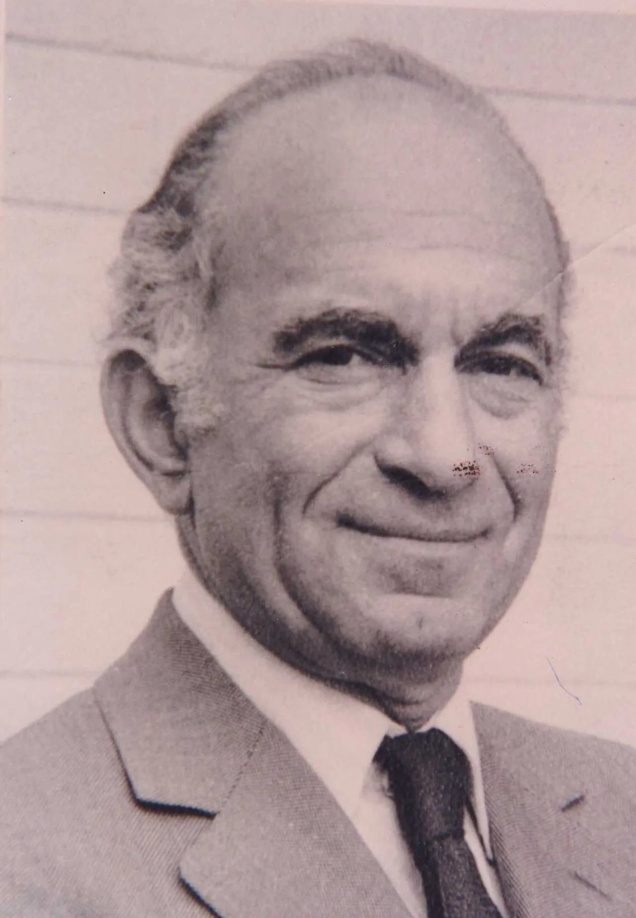 Portrait of Hanan Aynor (1916–1993) – memorial page