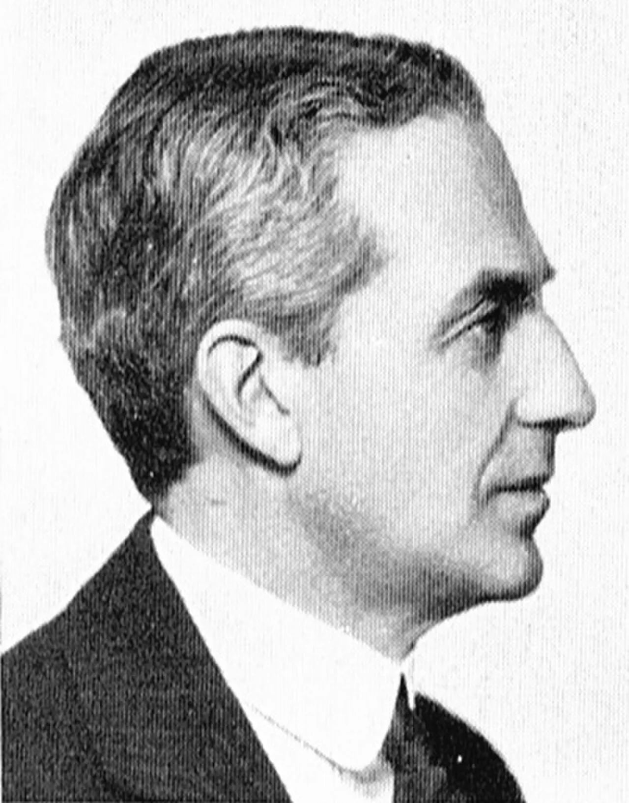 Portrait of Sten Thiel (1891–1980) – memorial page