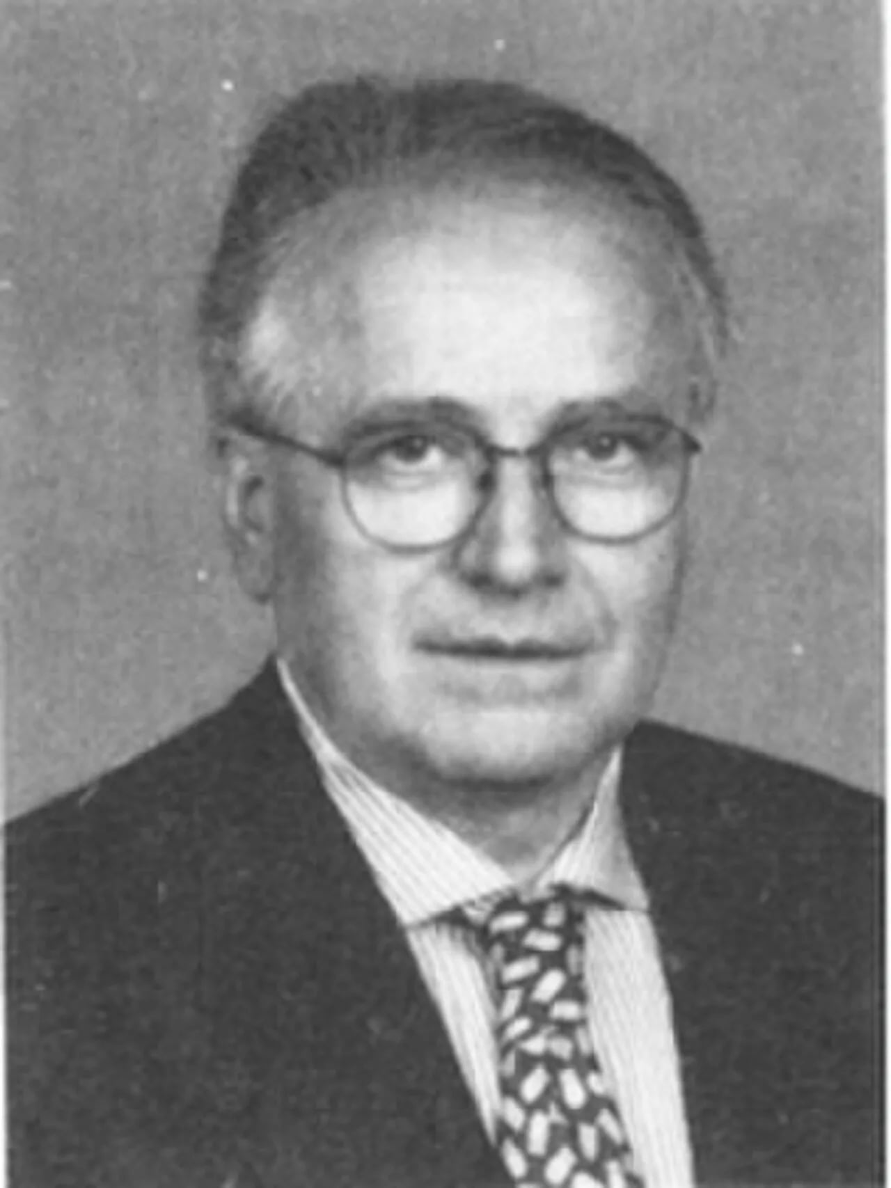 Portrait of Alfonso Capone (1938–2003) – memorial page