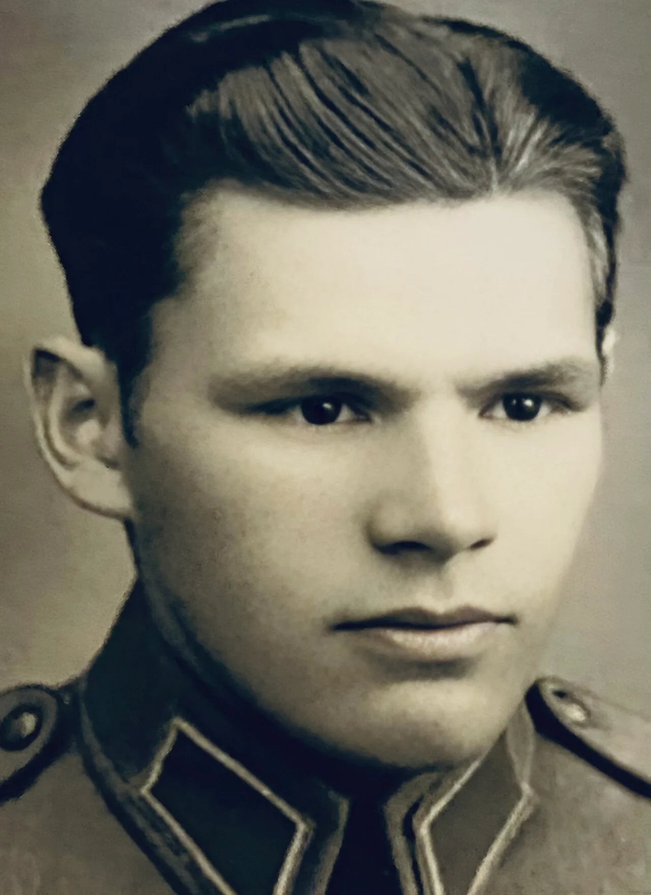 Portrait of Hassan Abdrahim (1914–1940) – memorial page