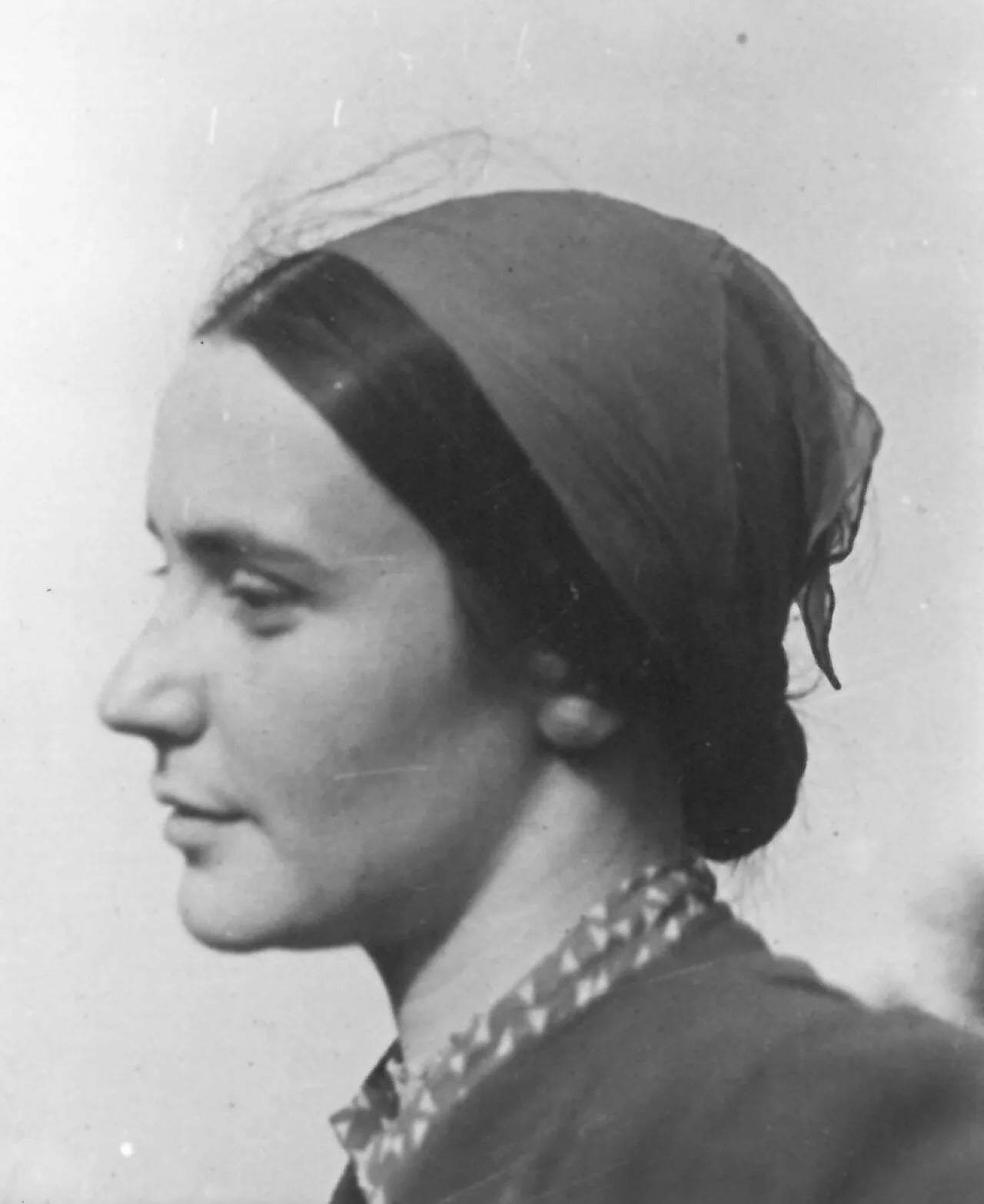 Portrait of Susanne Heynemann (1913–2009) – memorial page