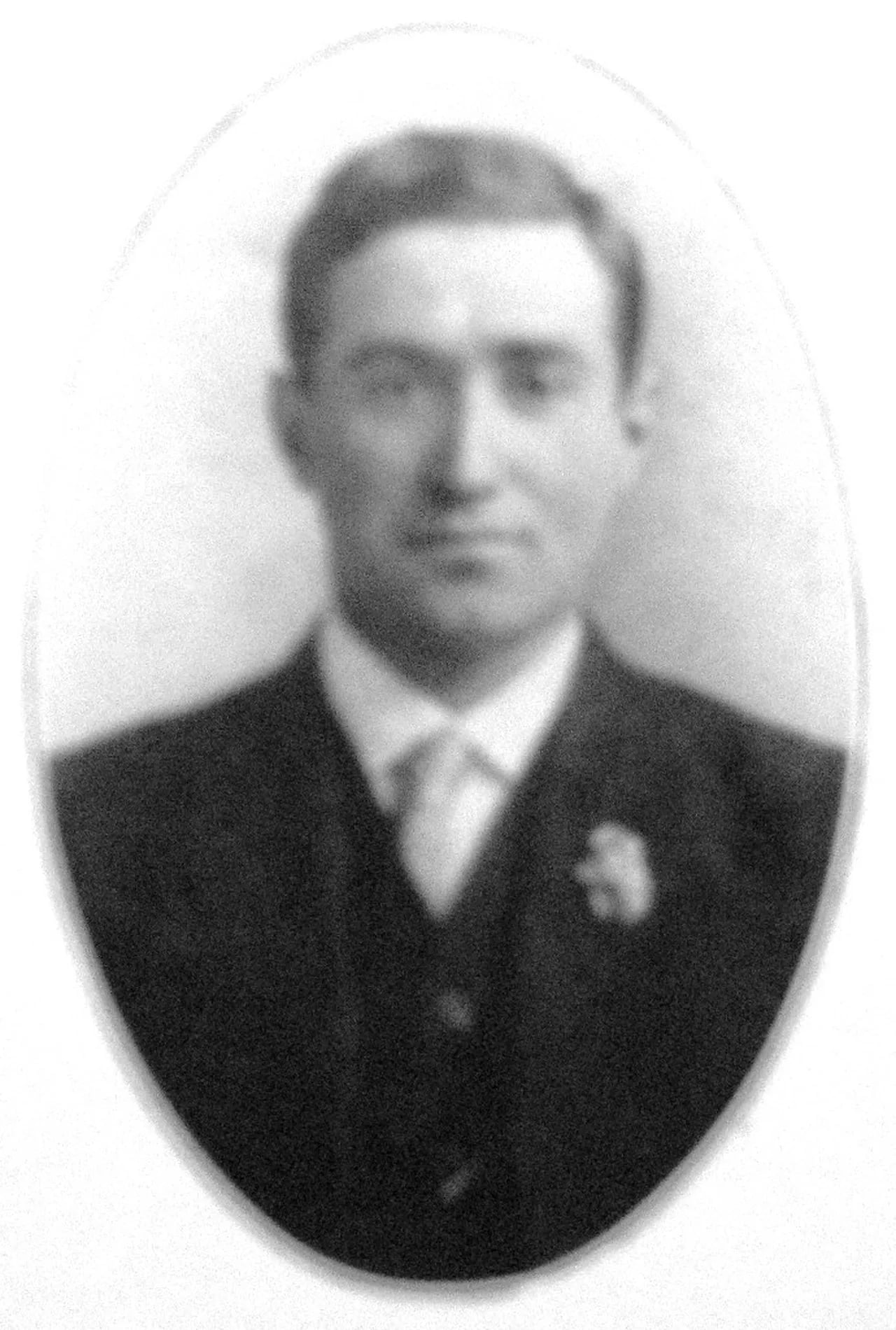 Portrait of Clifton N. McArthur (1879–1923) – memorial page