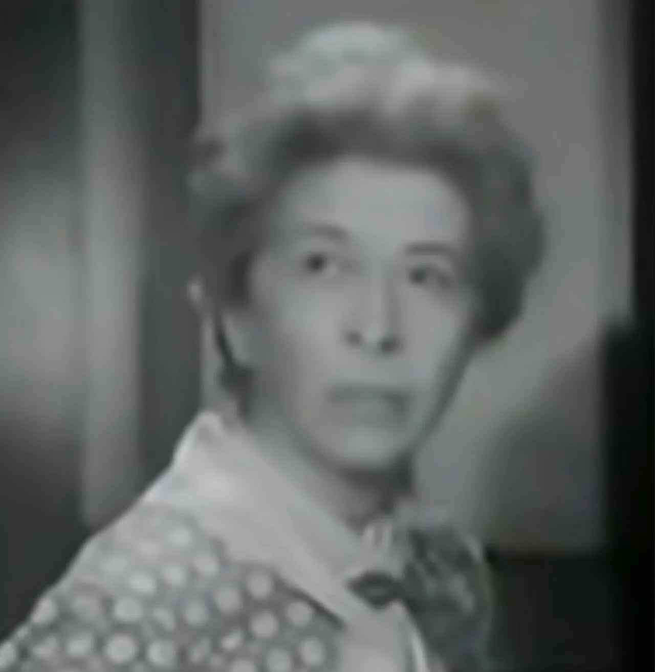 Portrait of Amy Douglass (1902–1980) – memorial page