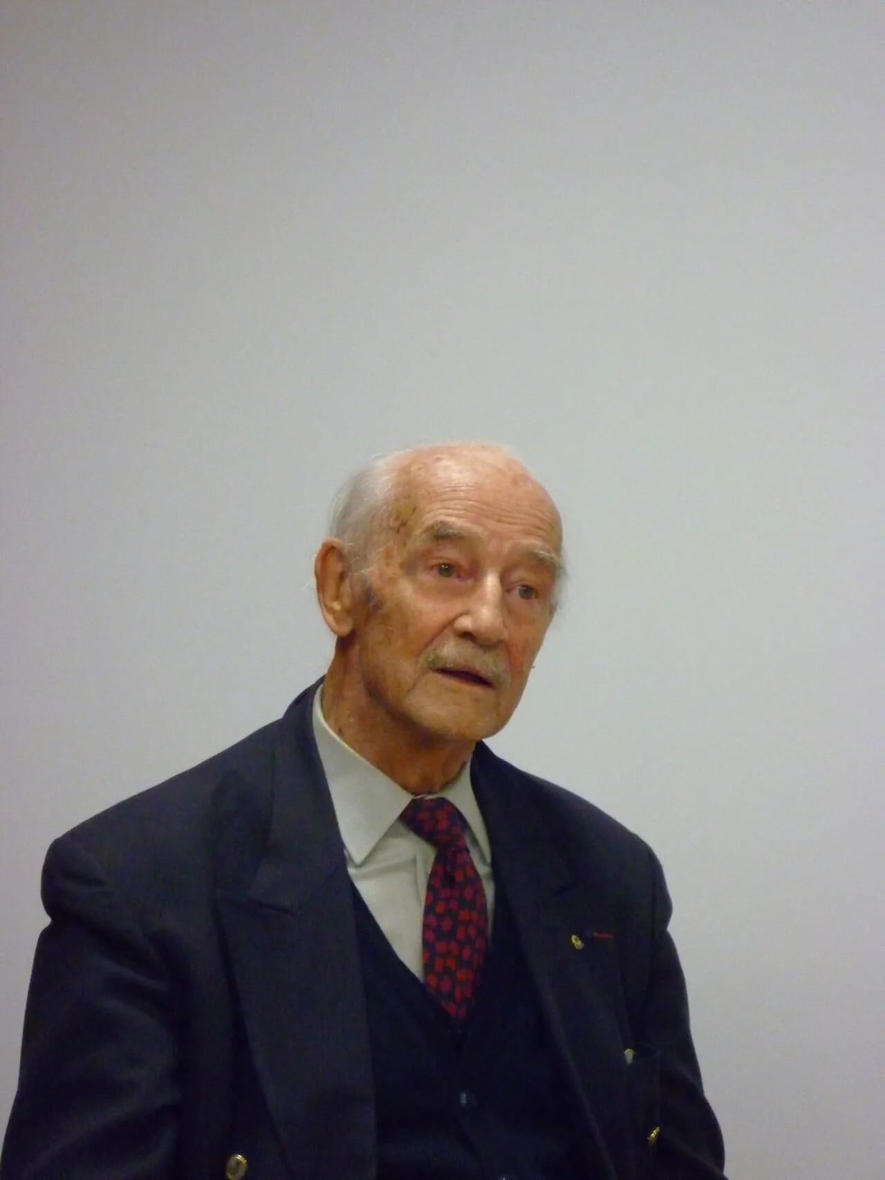 Portrait of Gilbert Lelord (1927–2017) – memorial page