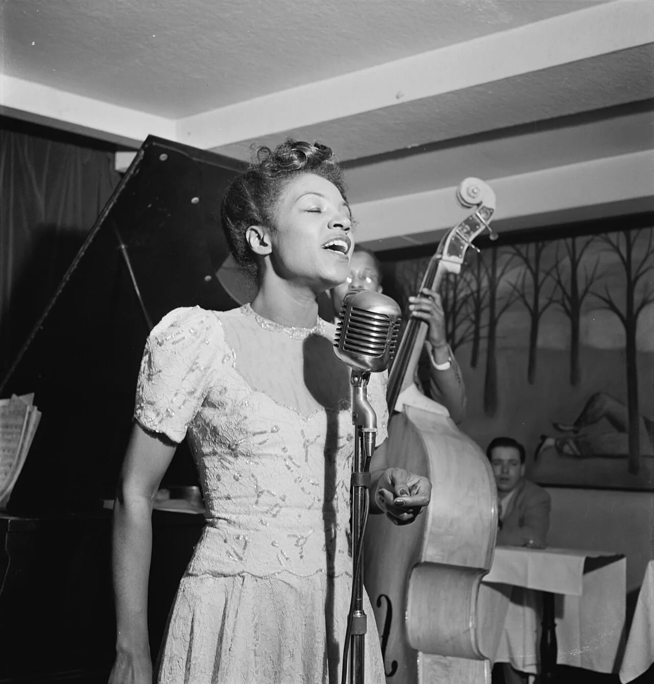Portrait of Maxine Sullivan (1911–1987) – memorial page