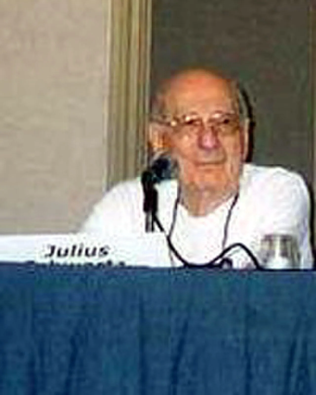 Porträt von Julius Schwartz (1915–2004) – Gedenkseite