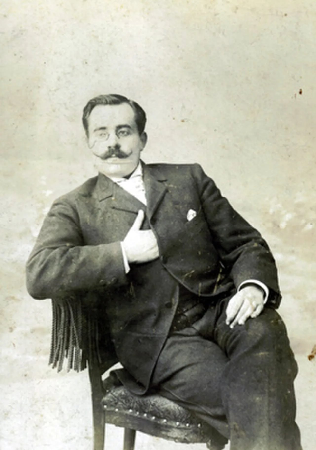 Portrait of Abdeljelil Zaouche (1873–1947) – memorial page