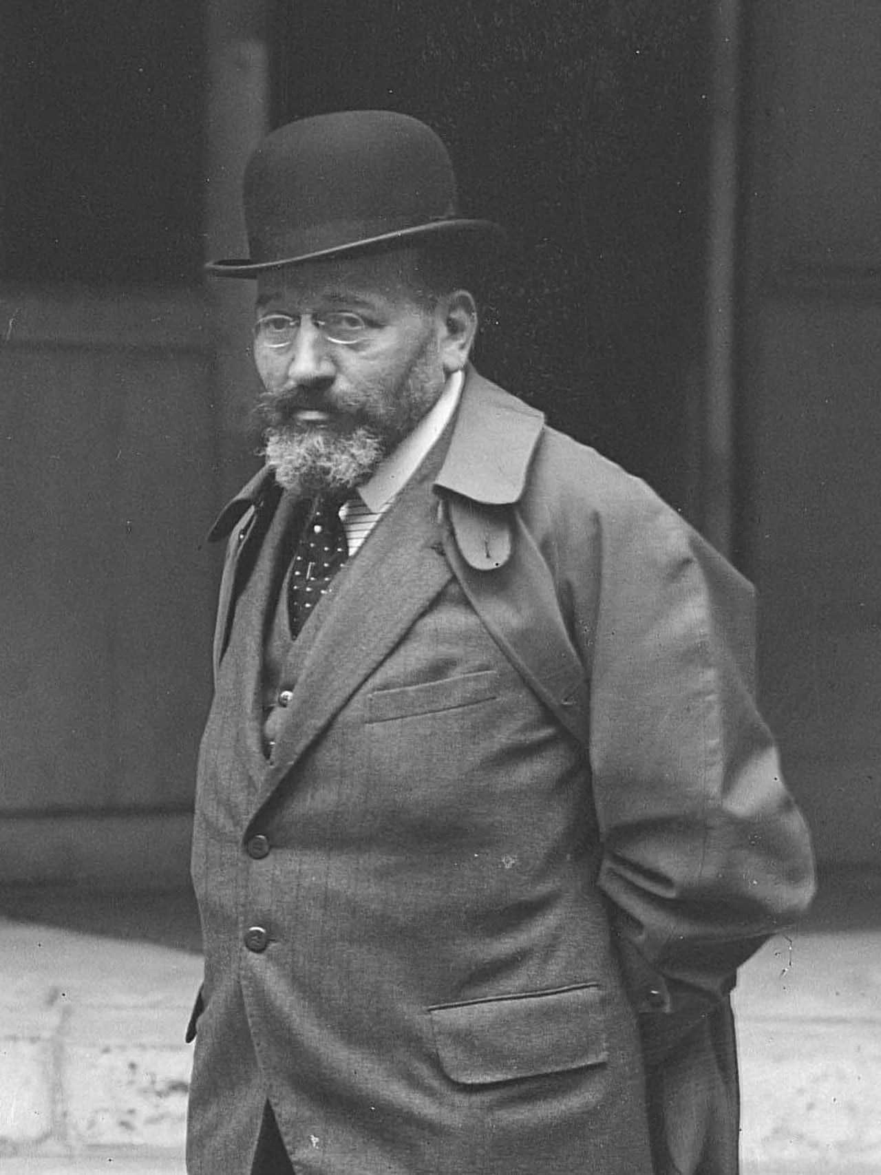 Portrait of Abel Deval (1863–1938) – memorial page
