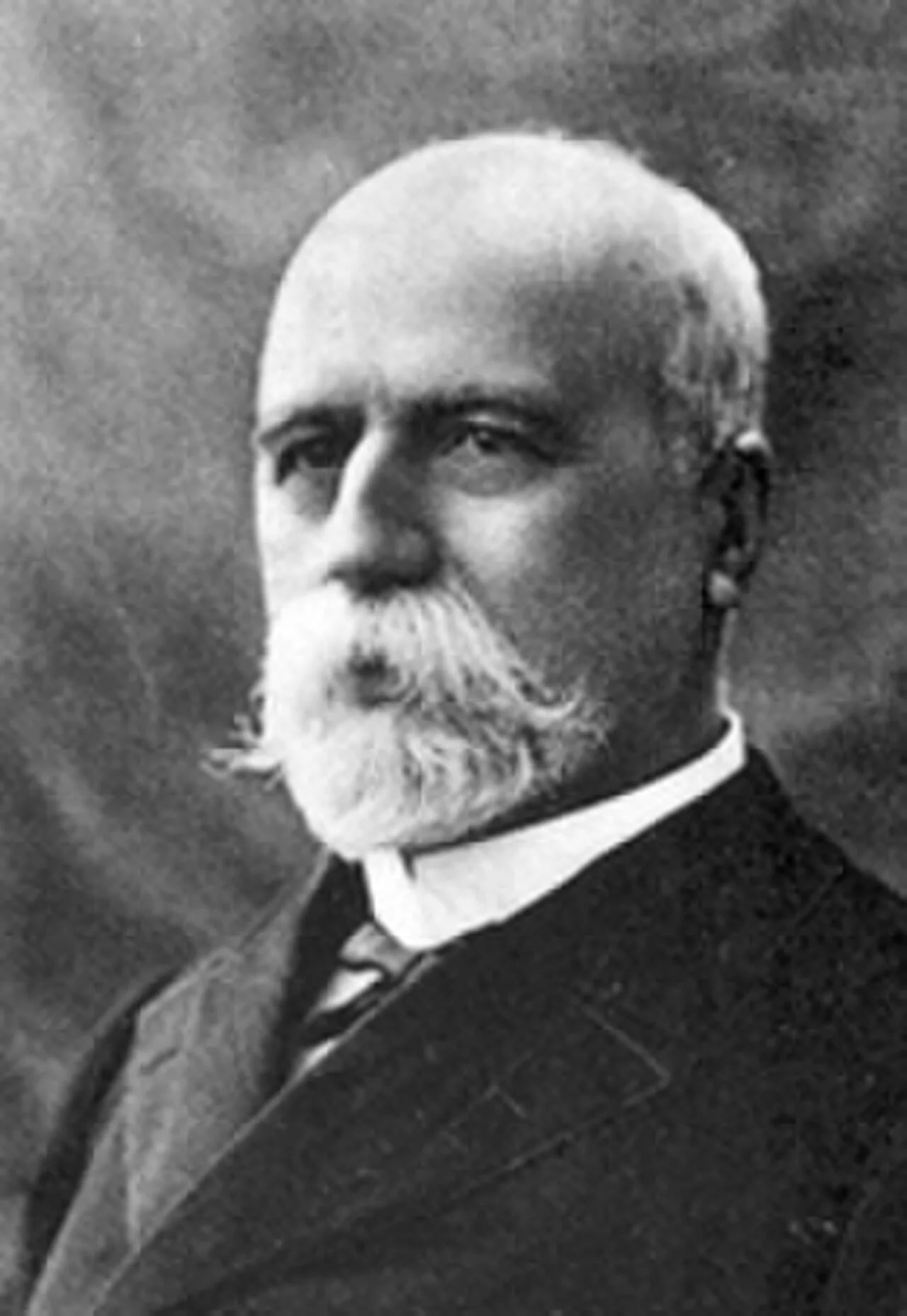 Portrait of Adrien Gay de Savary (1848–1930) – memorial page
