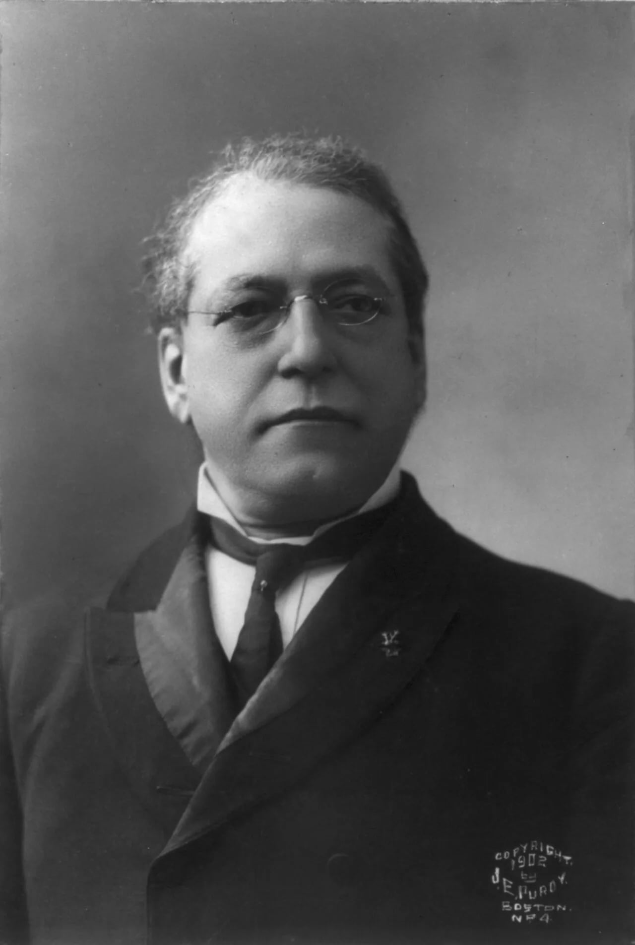 Portrait of Samuel Gompers (1850–1924) – memorial page