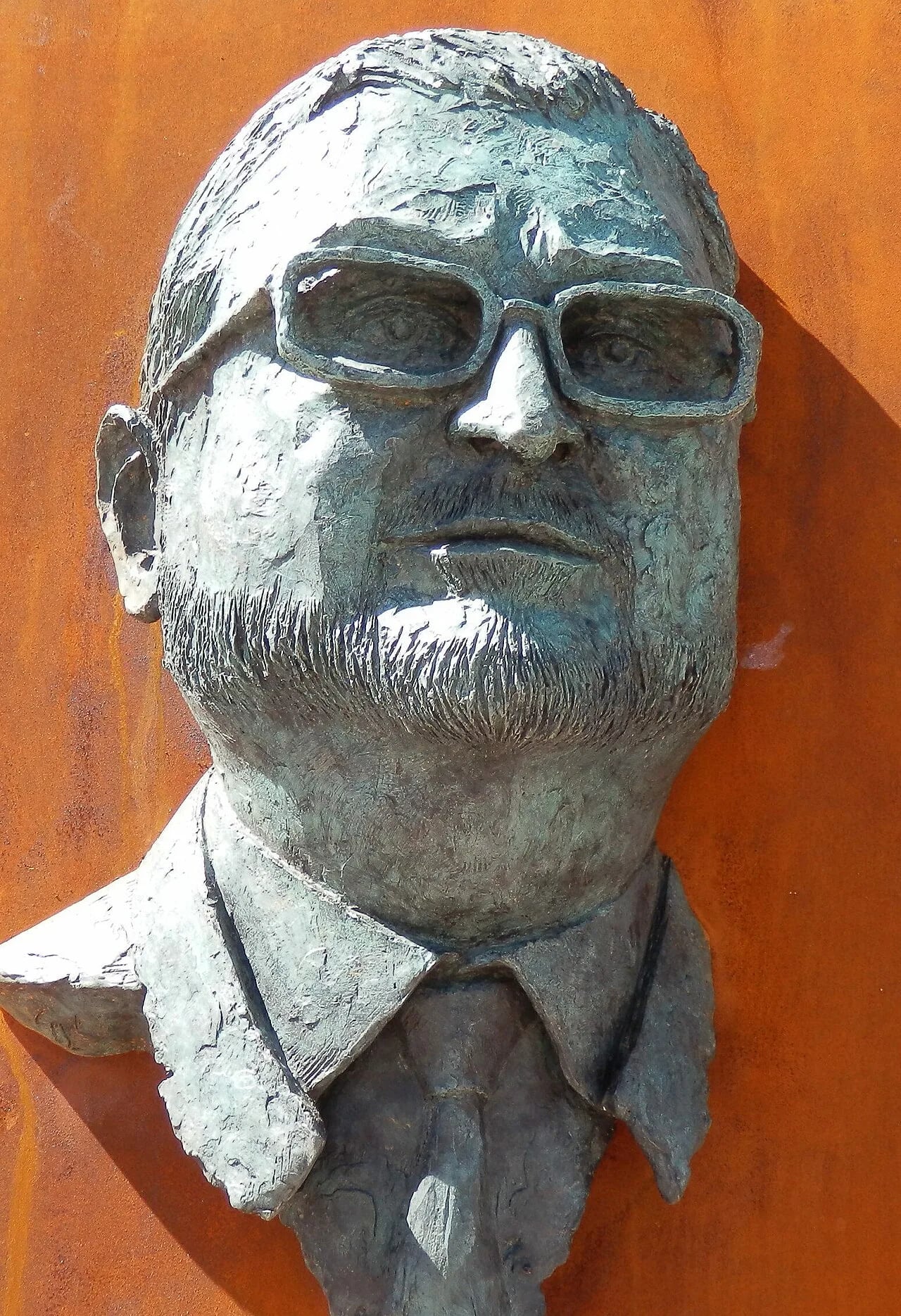 Portrait of José Atarés (1960–2013) – memorial page