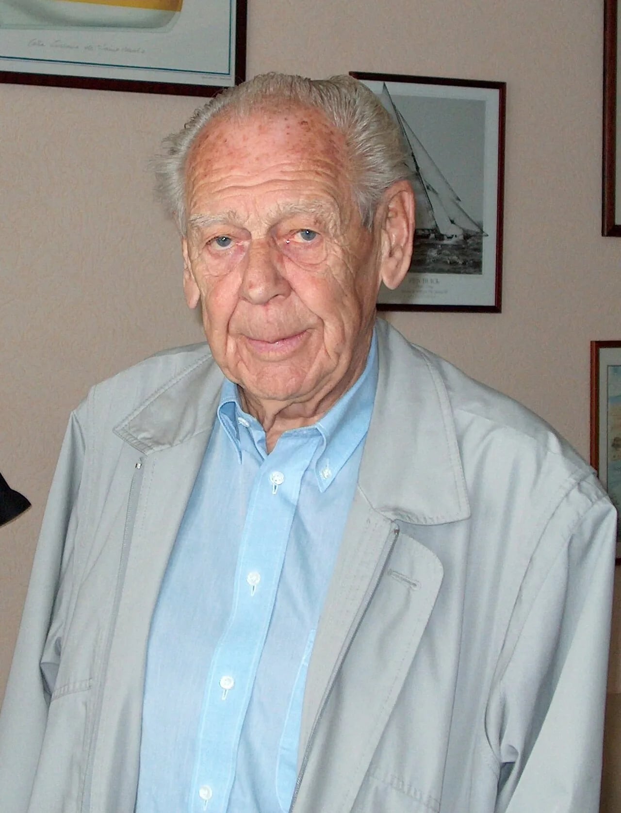 Portrait of Albert Tricot (1920–2010) – memorial page
