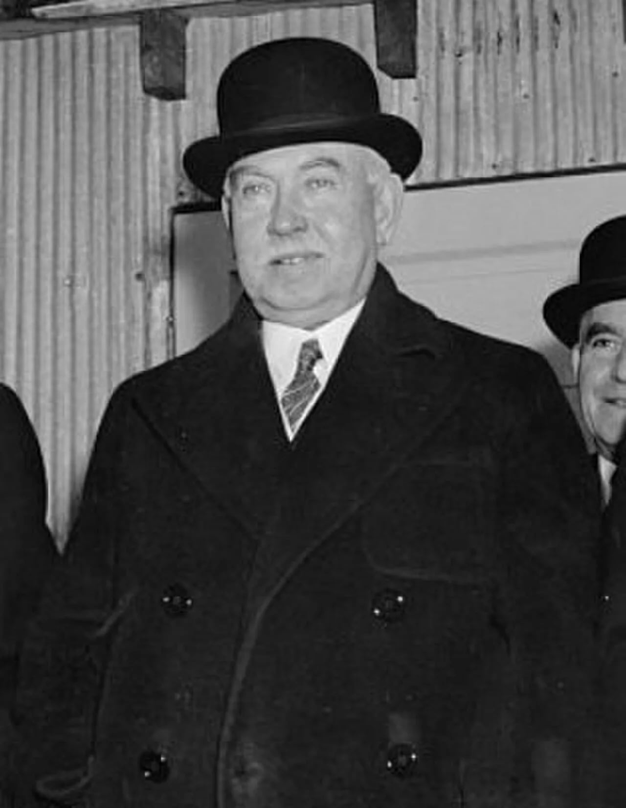 Porträt von Aldebert de Chambrun (1872–1962) – Gedenkseite