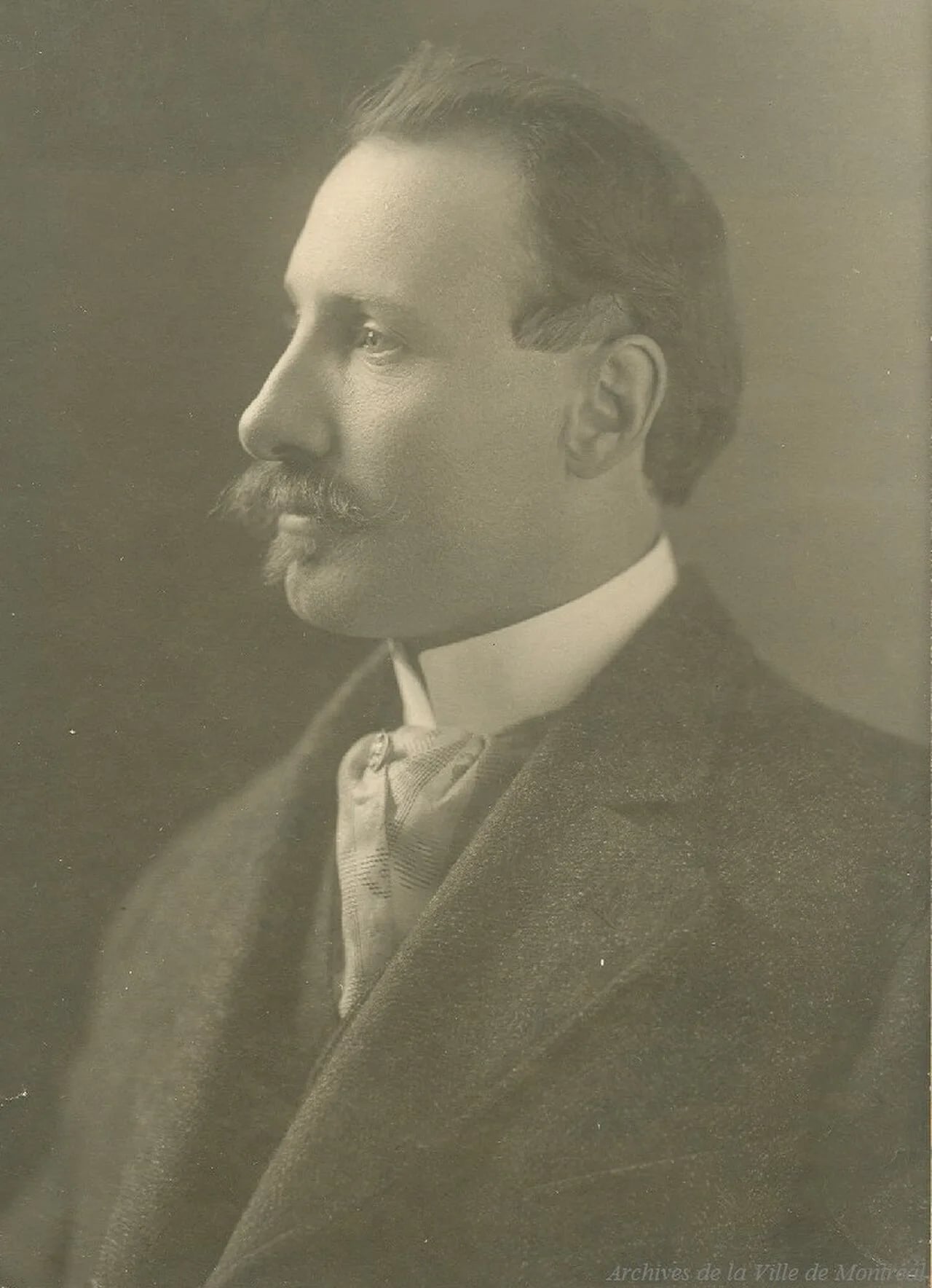 Portrait of Alfred Duranleau (1871–1951) – memorial page