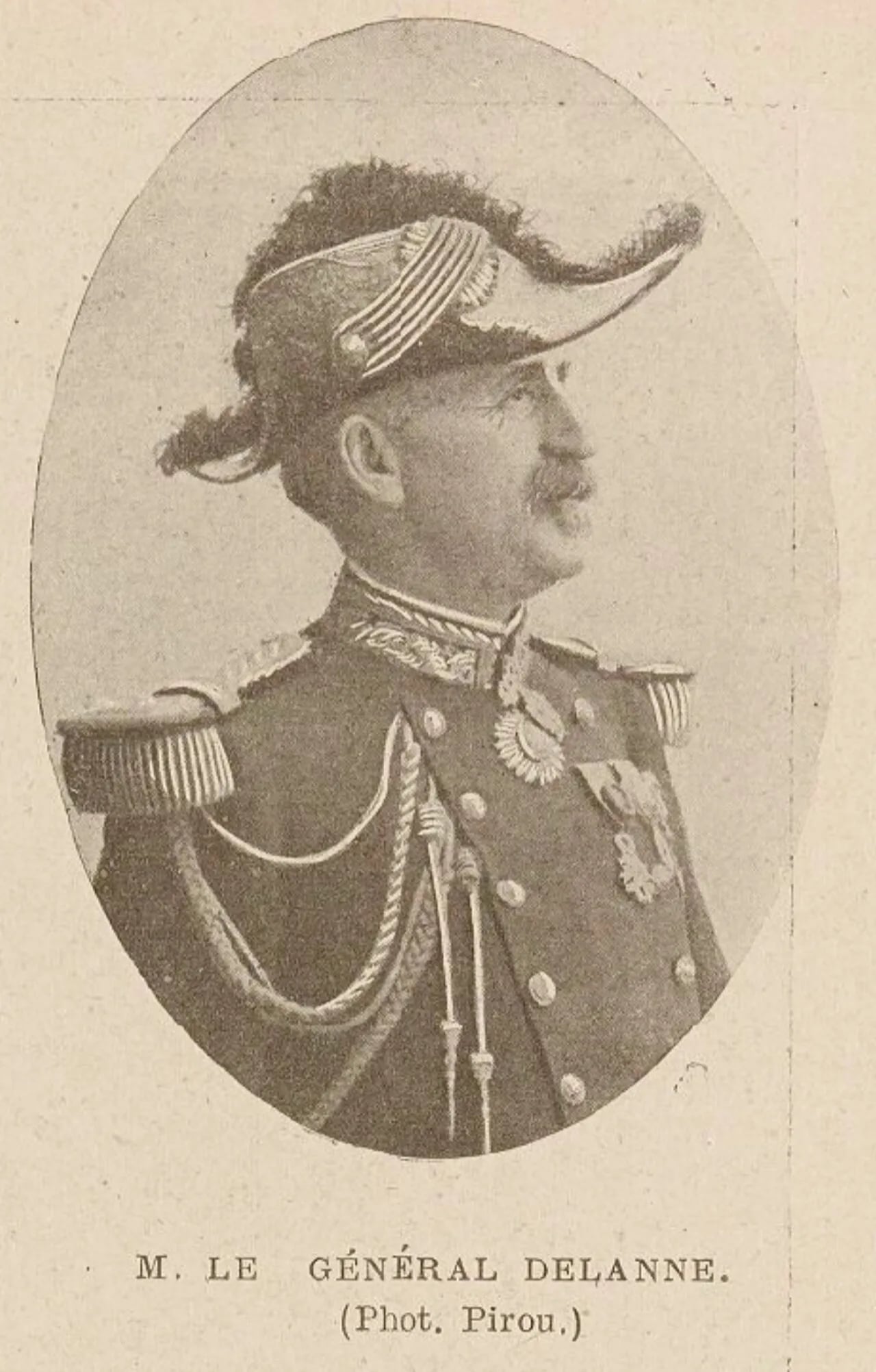 Porträt von Alfred Louis Adrien Delanne (1844–1927) – Gedenkseite