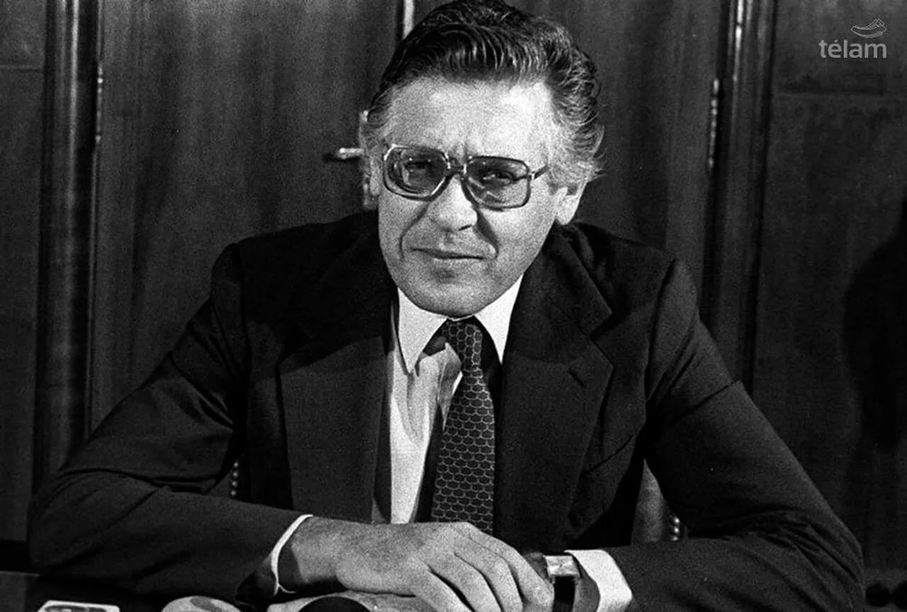 Portrait of Juan Vital Sourrouille (1940–2021) – memorial page