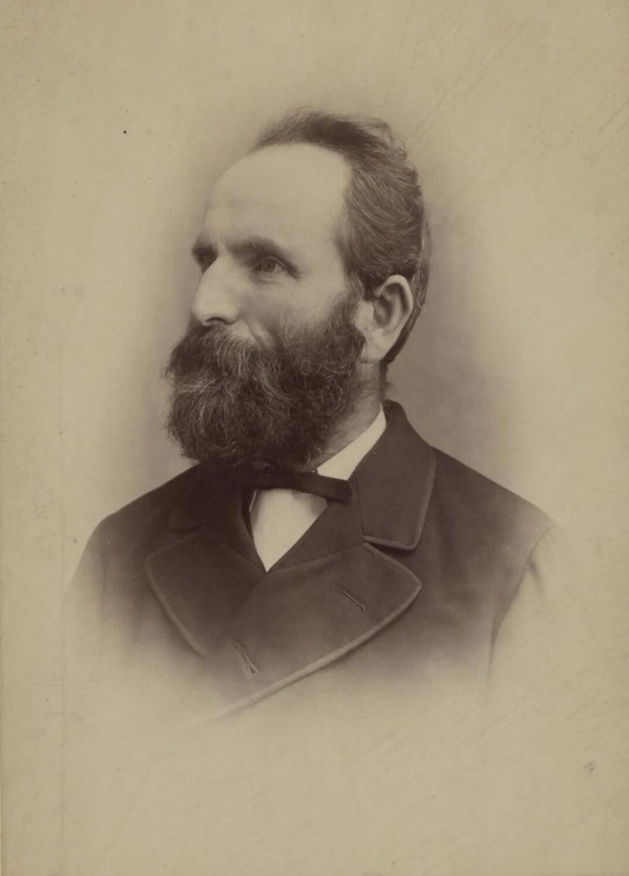 Porträt von Eifionydd (1848–1922) – Gedenkseite
