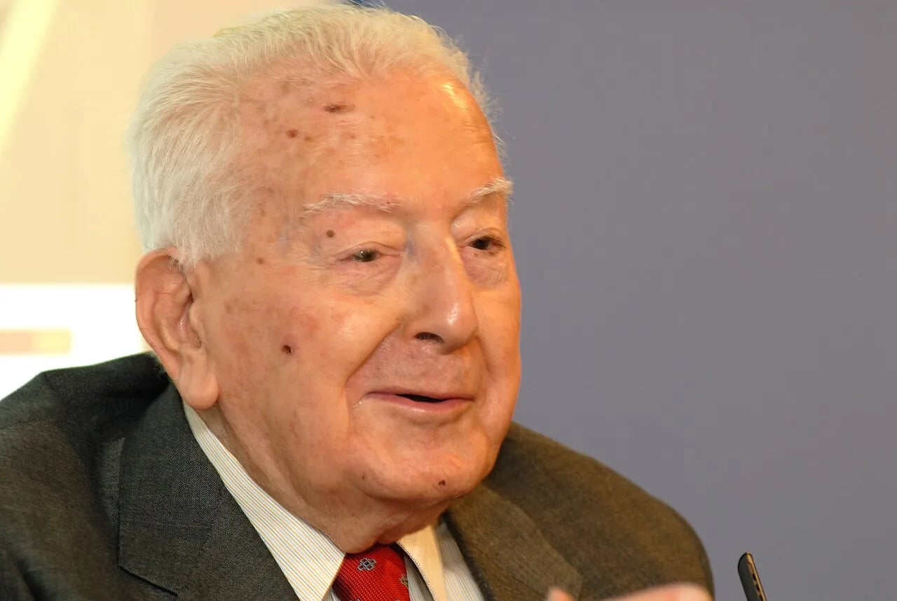 Portrait of Gregorio López Raimundo (1914–2007) – memorial page