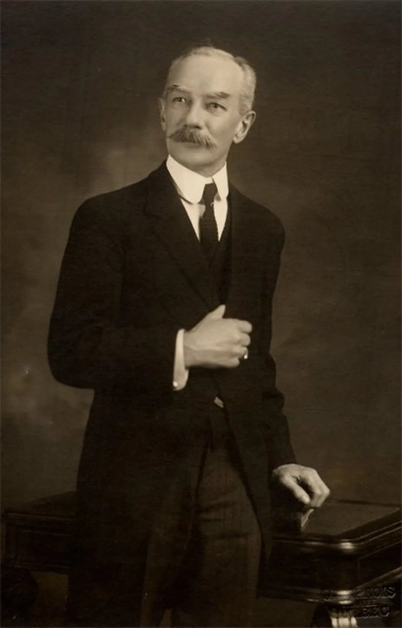 Porträt von Alphonse Bernier (1861–1944) – Gedenkseite