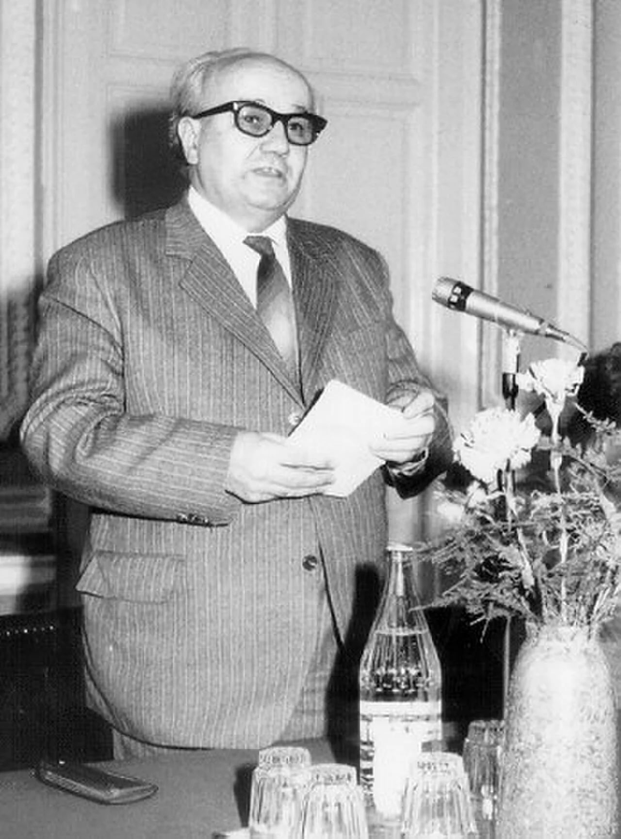 Portrait of Mihály Komócsin (1925–2016) – memorial page