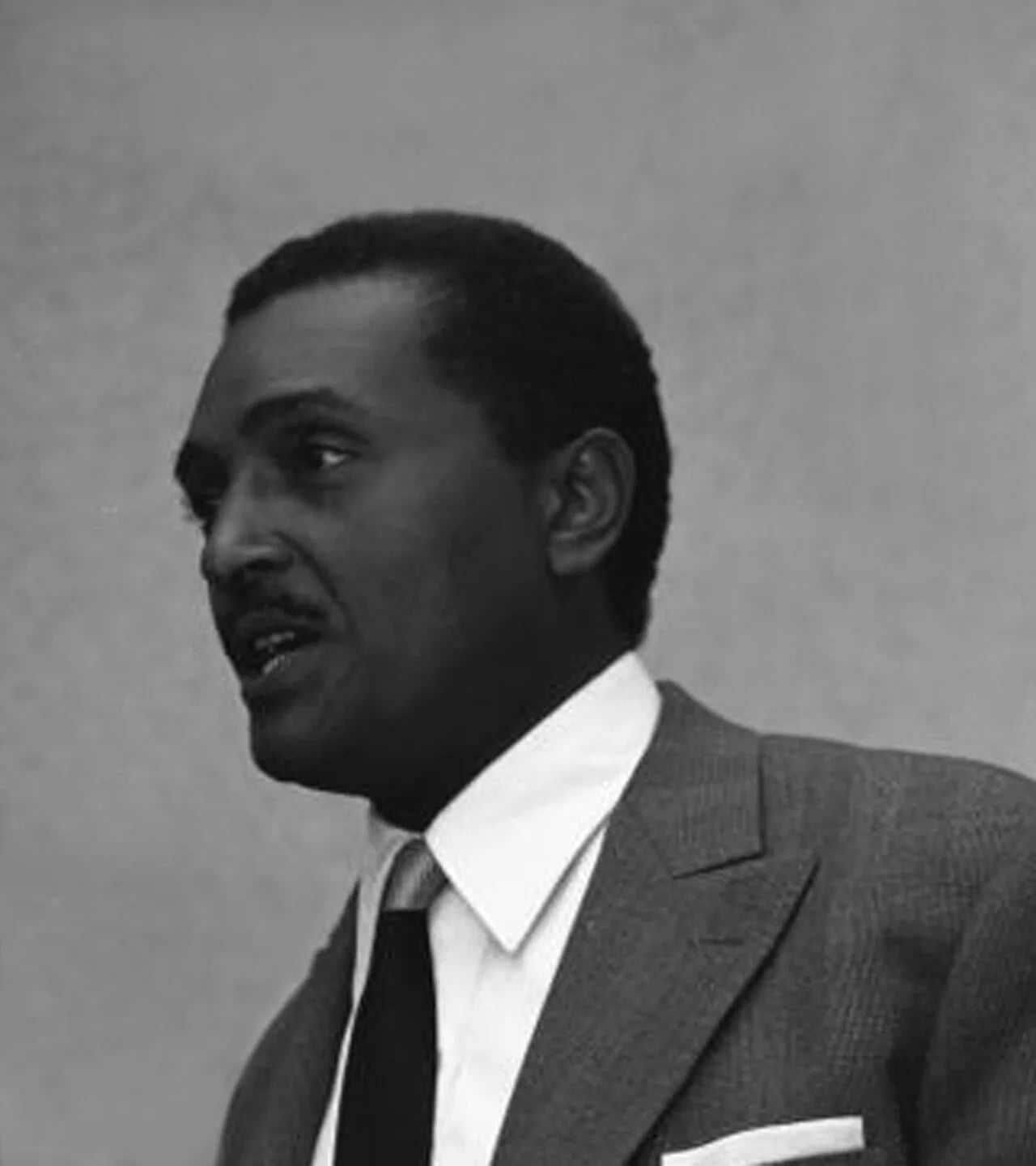 Porträt von André Gustave Anguilé (1920–1999) – Gedenkseite