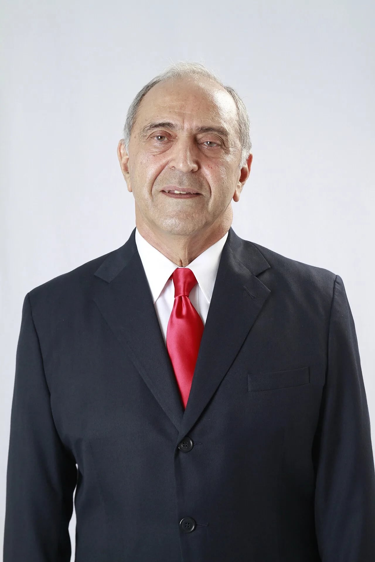 Portrait of Guillermo Caram Herrera (1941–2025) – memorial page