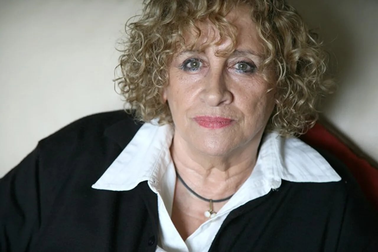 Portrait of Elena Santiago (1936–2021) – memorial page