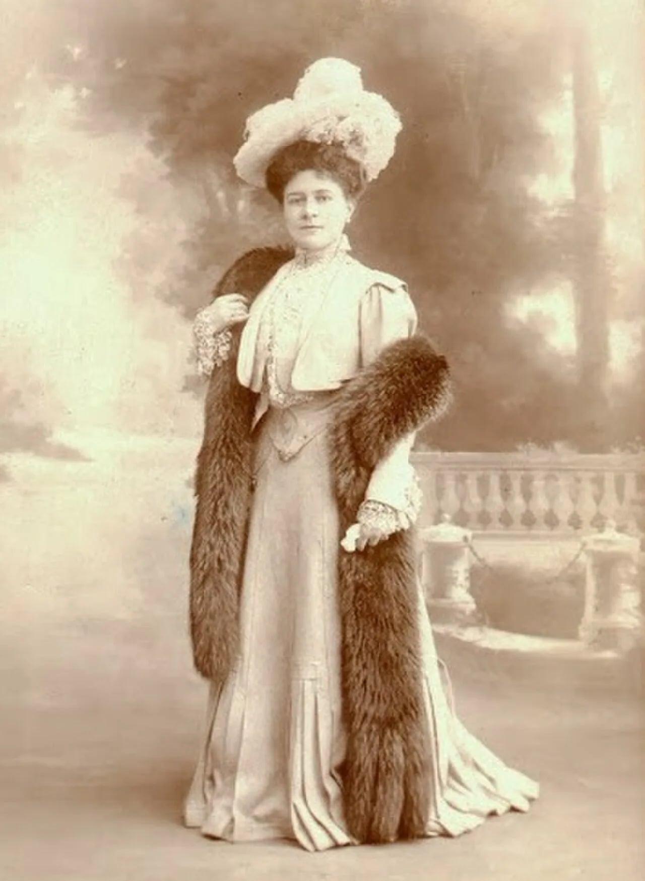 Porträt von Anne de Chardonnet (1869–1926) – Gedenkseite