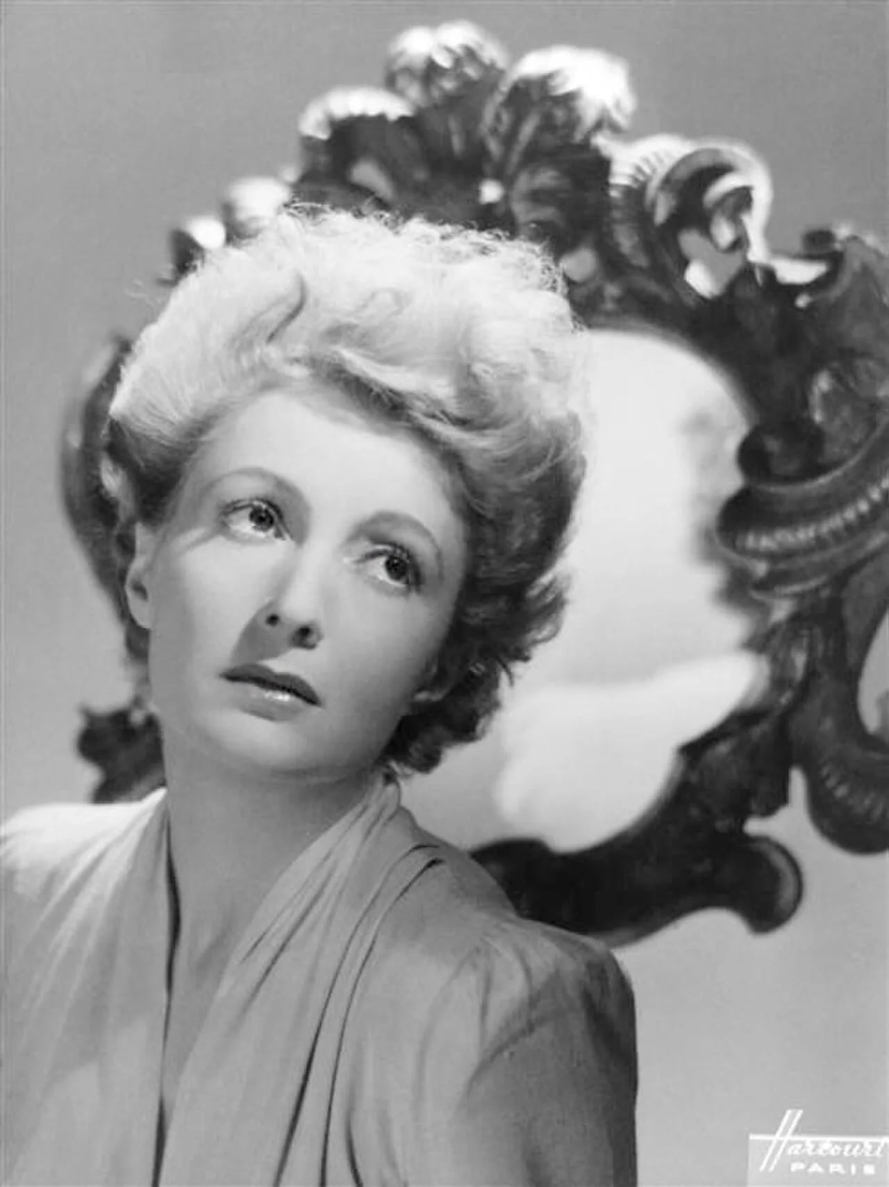 Porträt von Annie Ducaux (1908–1996) – Gedenkseite
