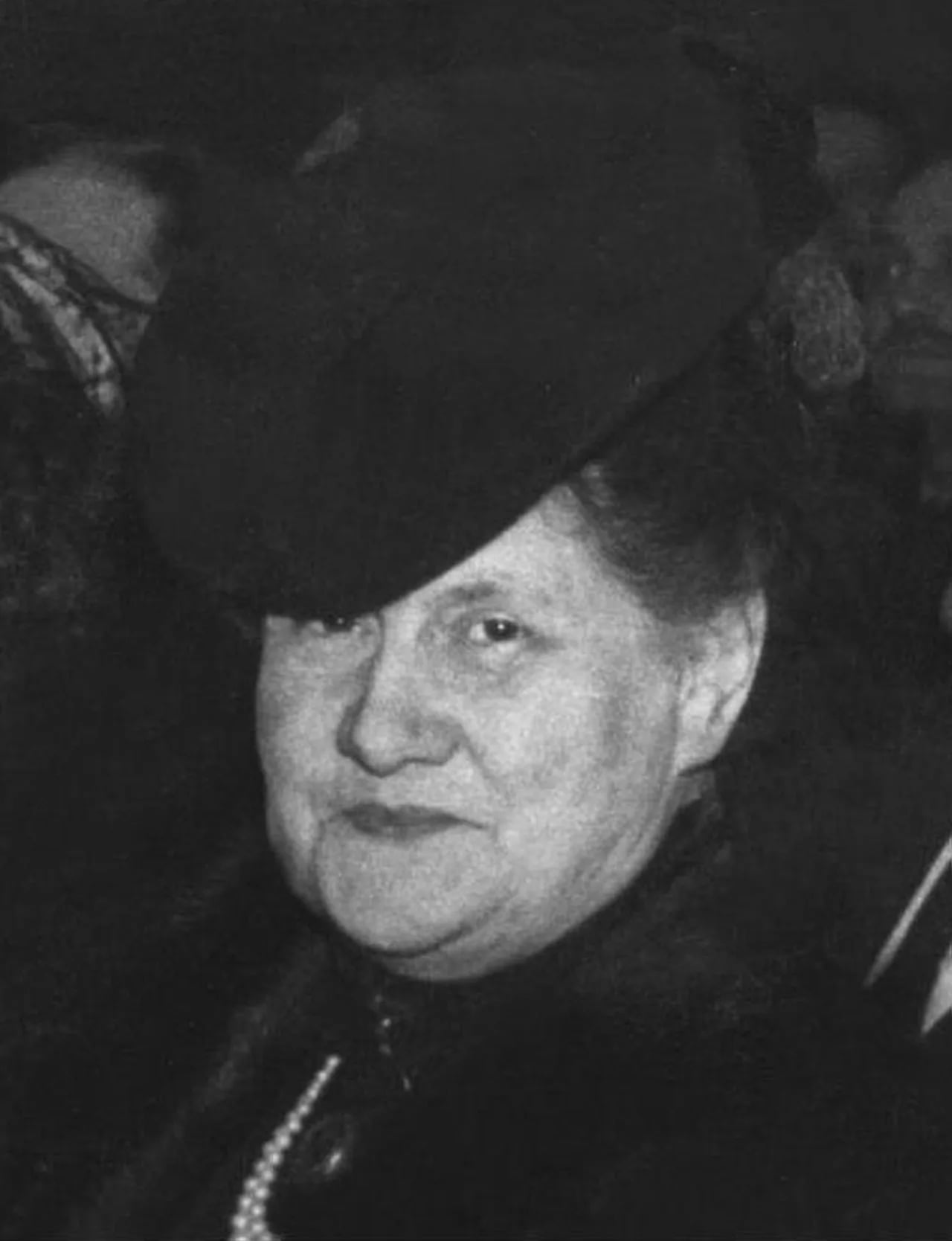 Porträt von Annie Pétain (1877–1962) – Gedenkseite