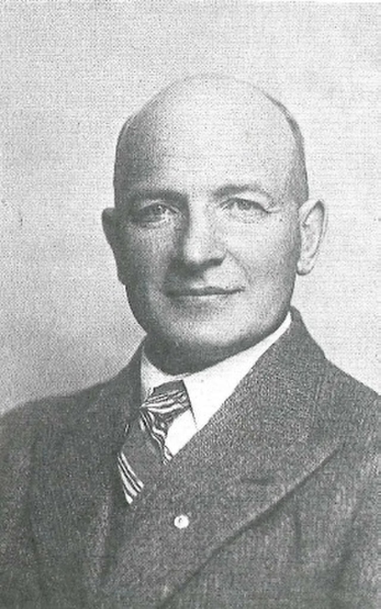 Portrait of Pål Naustdal (1890–1959) – memorial page