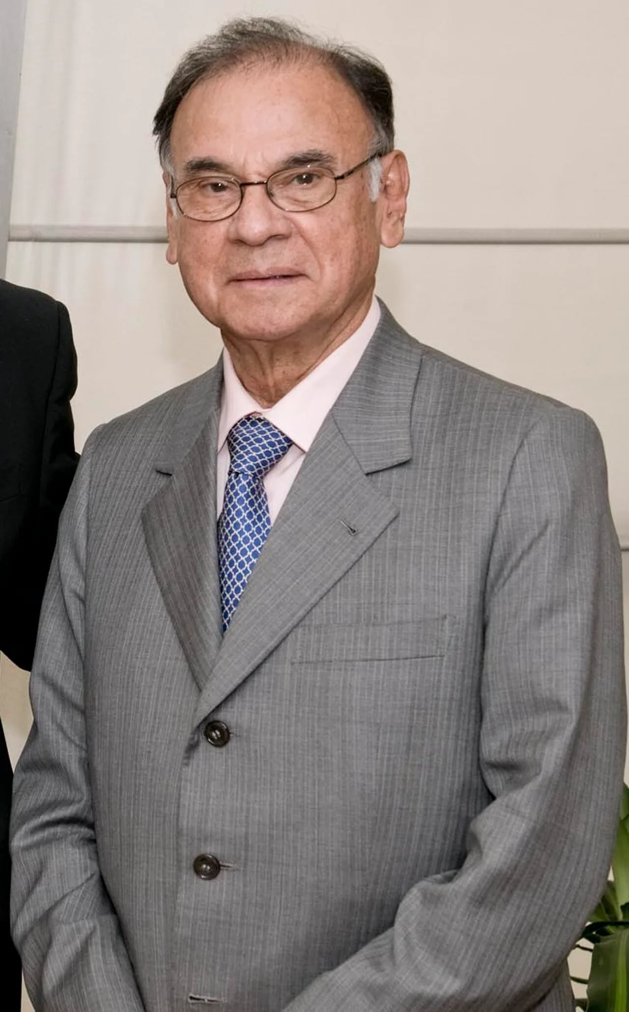 Portrait of Alí Rodríguez Araque (1937–2018) – memorial page