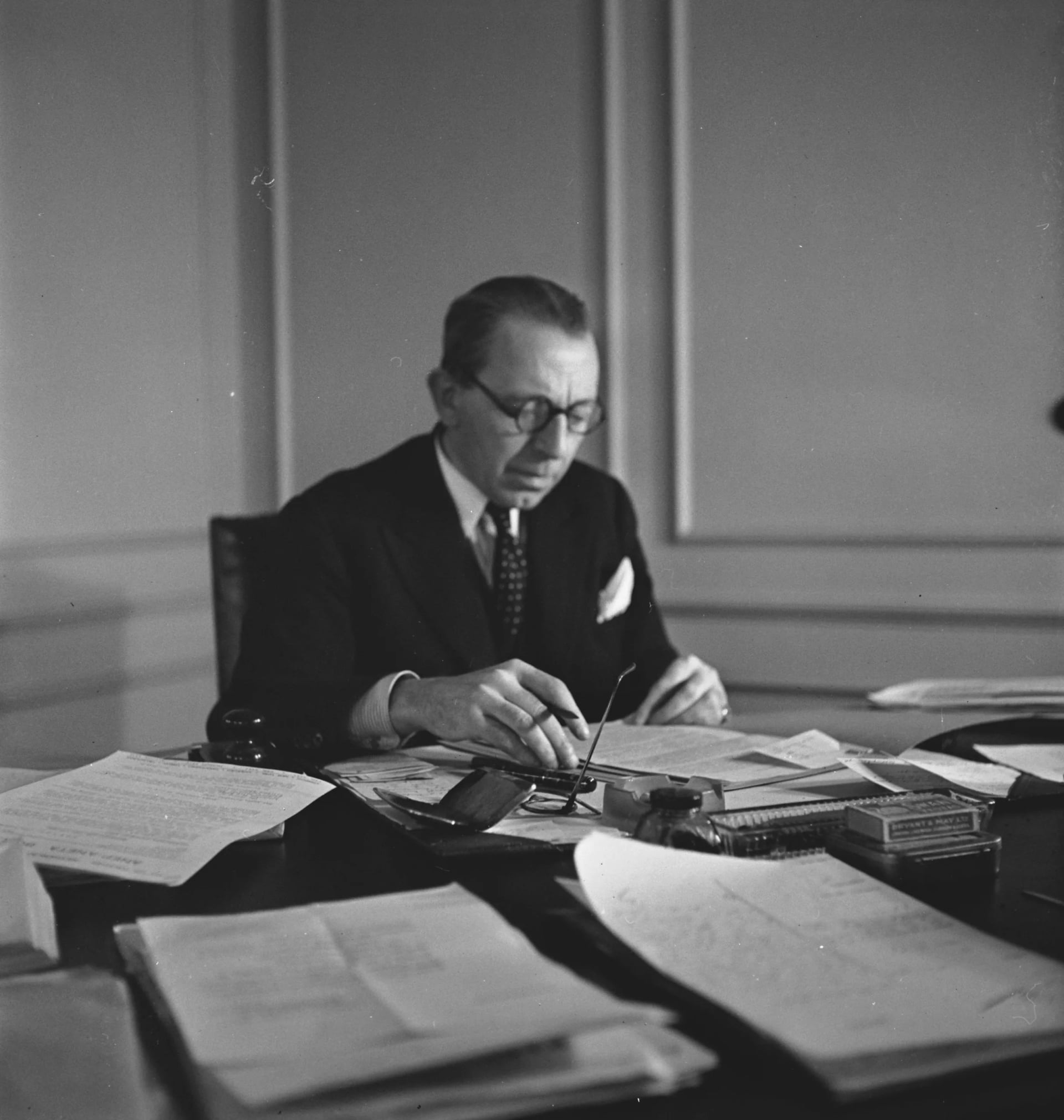 Porträt von Johannes van Angeren (1894–1959) – Gedenkseite