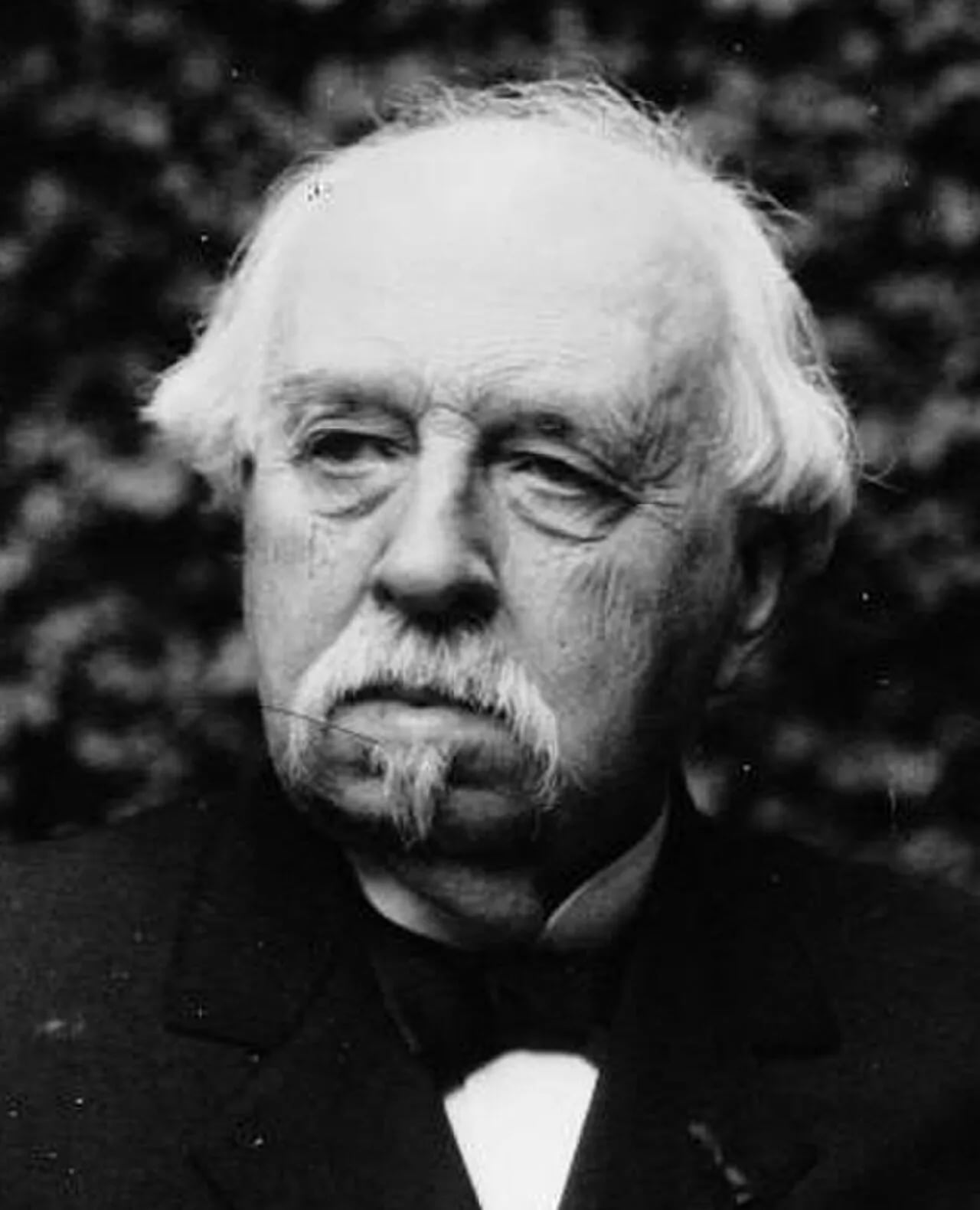 Portrait of Armand de Mackau (1832–1918) – memorial page