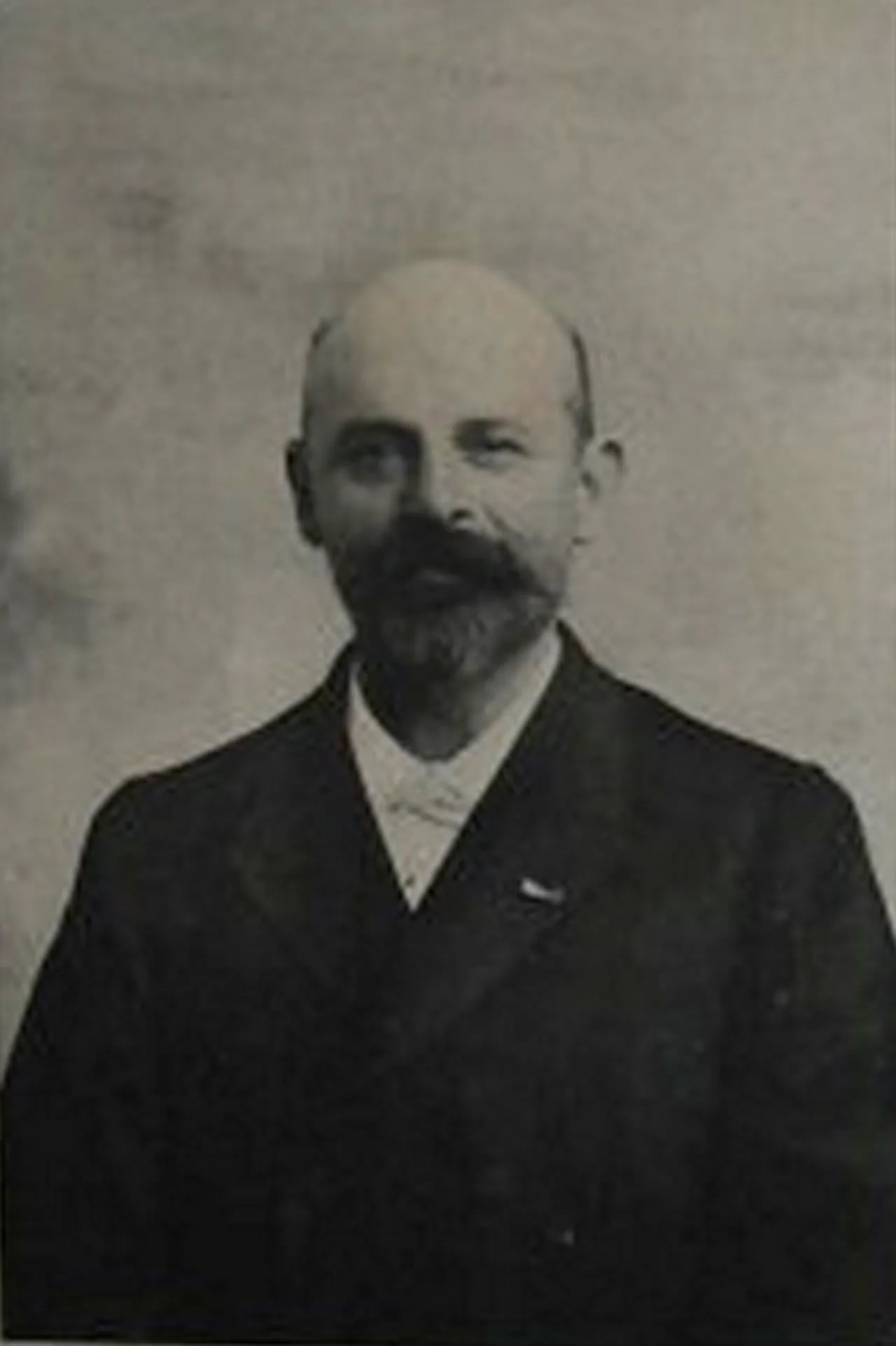 Portrait of Arthur Good (1853–1928) – memorial page