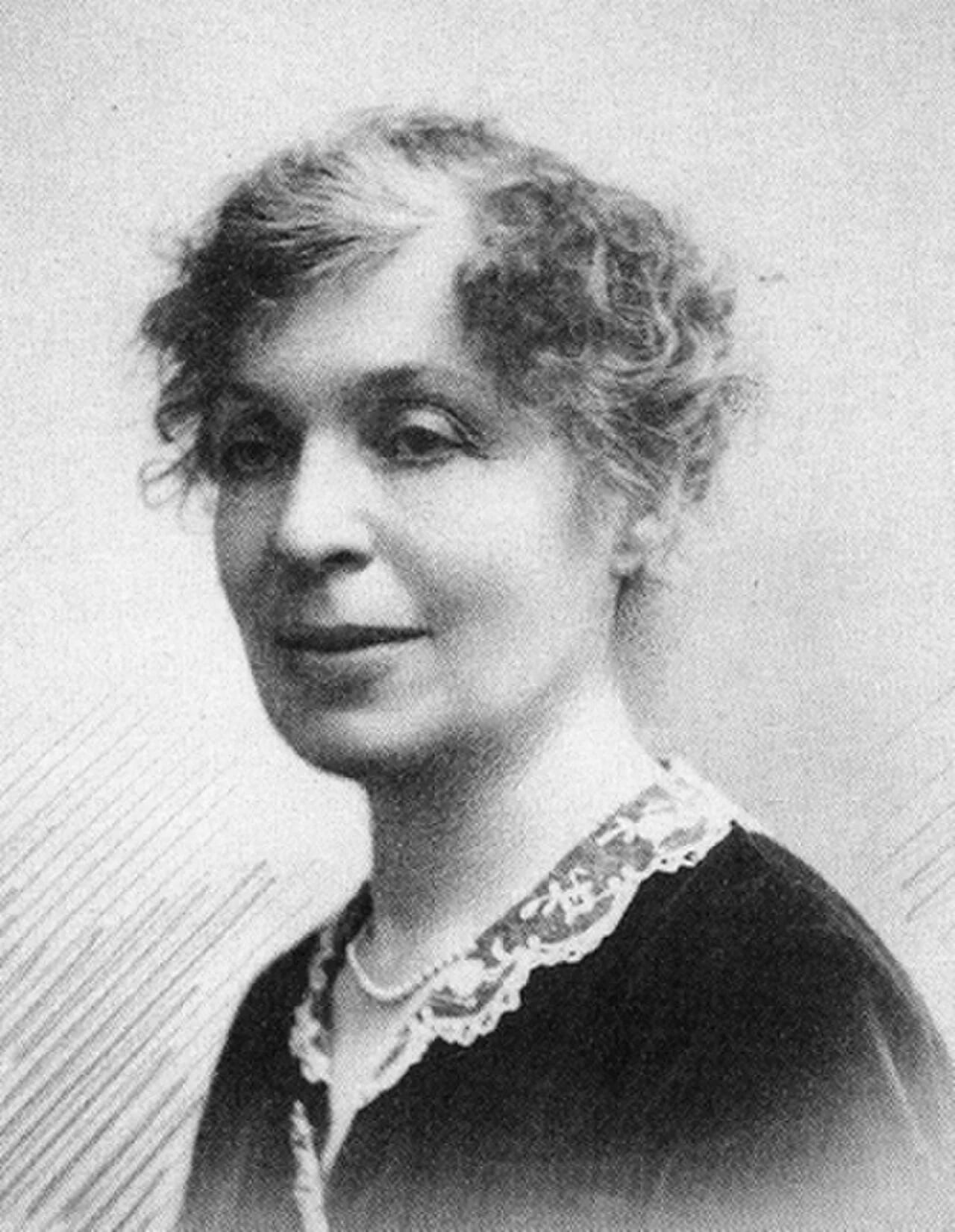 Porträt von Émilie Desjeux (1861–1957) – Gedenkseite