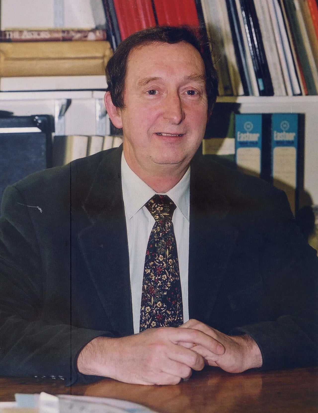 Portrait of Geoffrey B. Waywell (1944–2016) – memorial page
