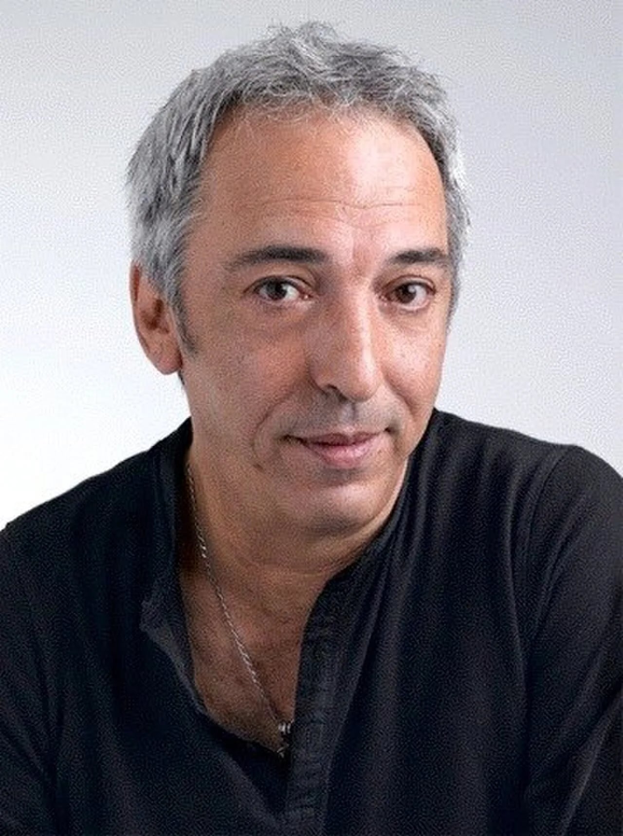 Porträt von Aziz Chouaki (1951–2019) – Gedenkseite