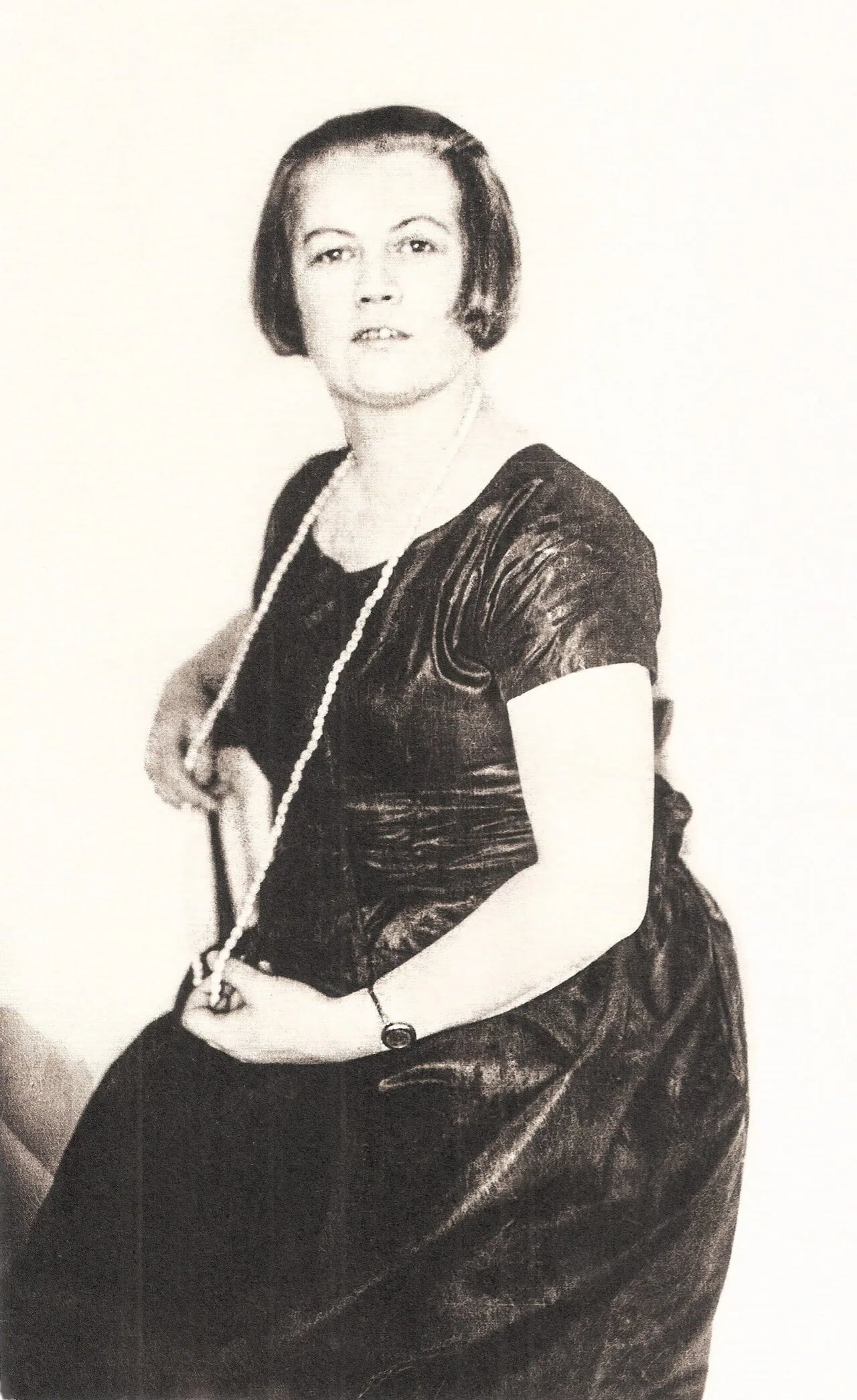 Portrait of Kirsten Kjær (1893–1985) – memorial page