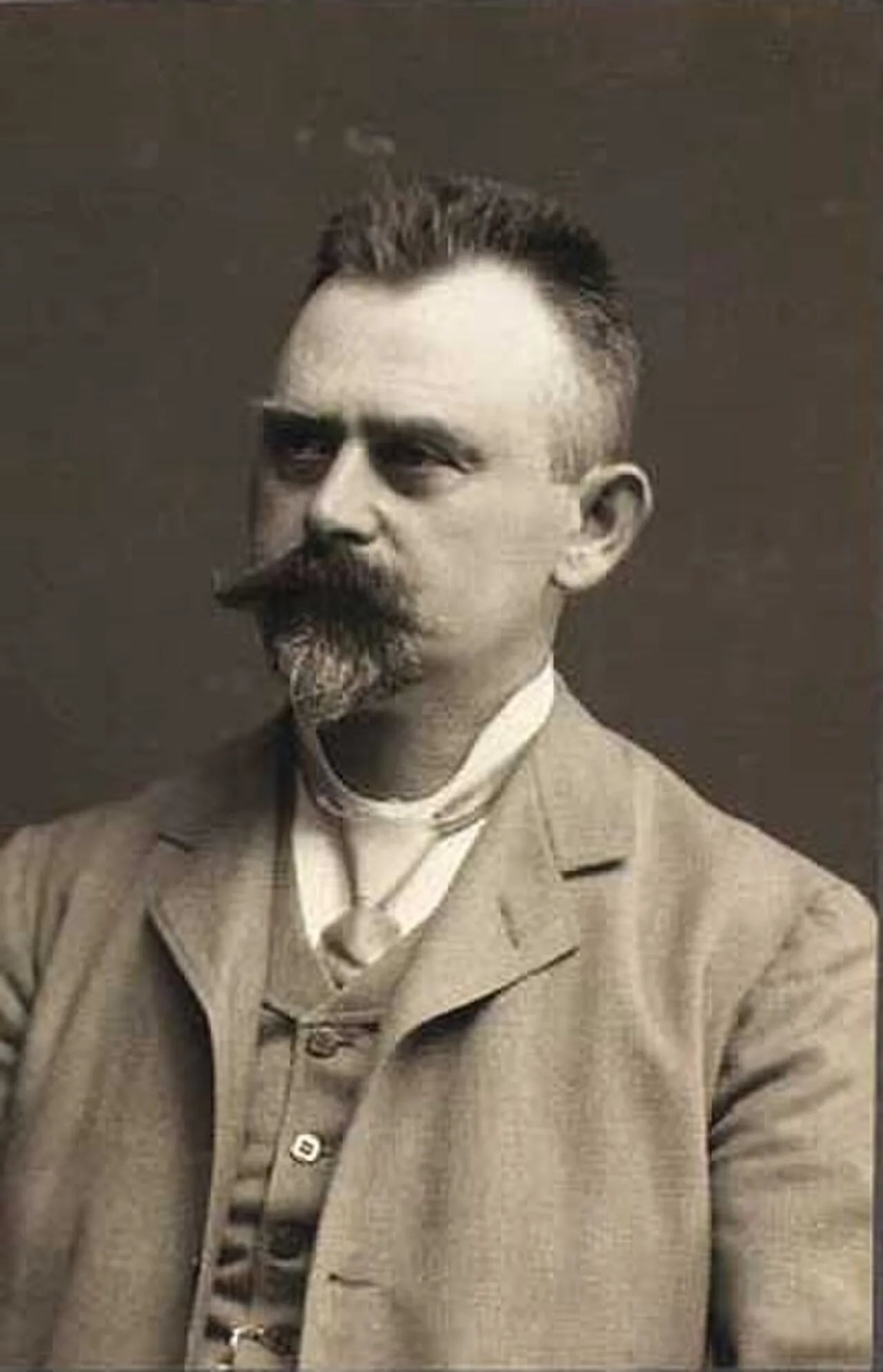 Portrait of Stig Bredstrup (1863–1939) – memorial page