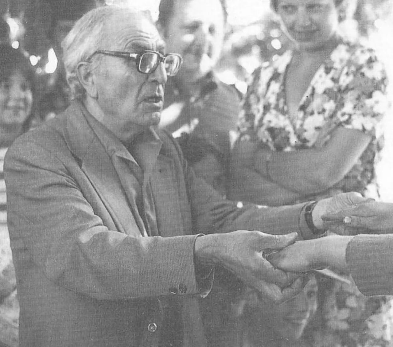 Portrait of Renélys (1913–1991) – memorial page