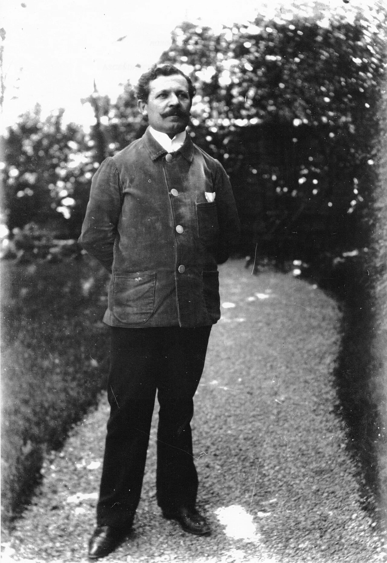 Porträt von Gaston Mouchet (1862–1942) – Gedenkseite