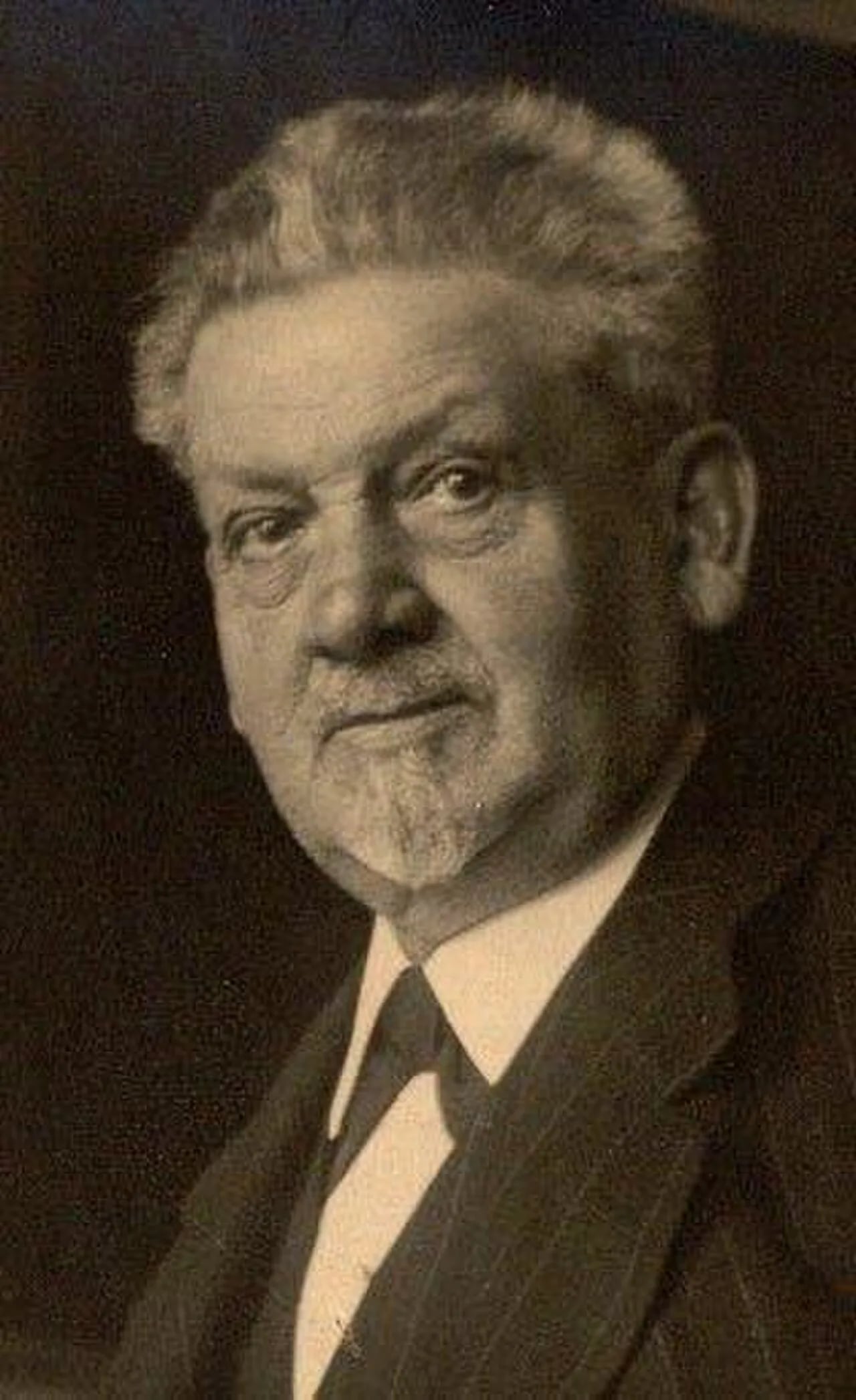 Portrait of Eugen Füllner (1853–1925) – memorial page