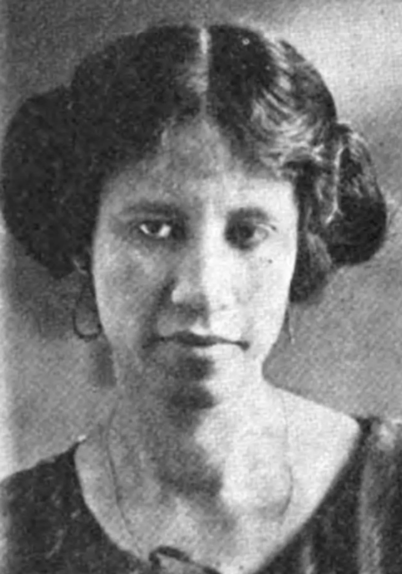 Portrait of Adah Jenkins (1901–1973) – memorial page
