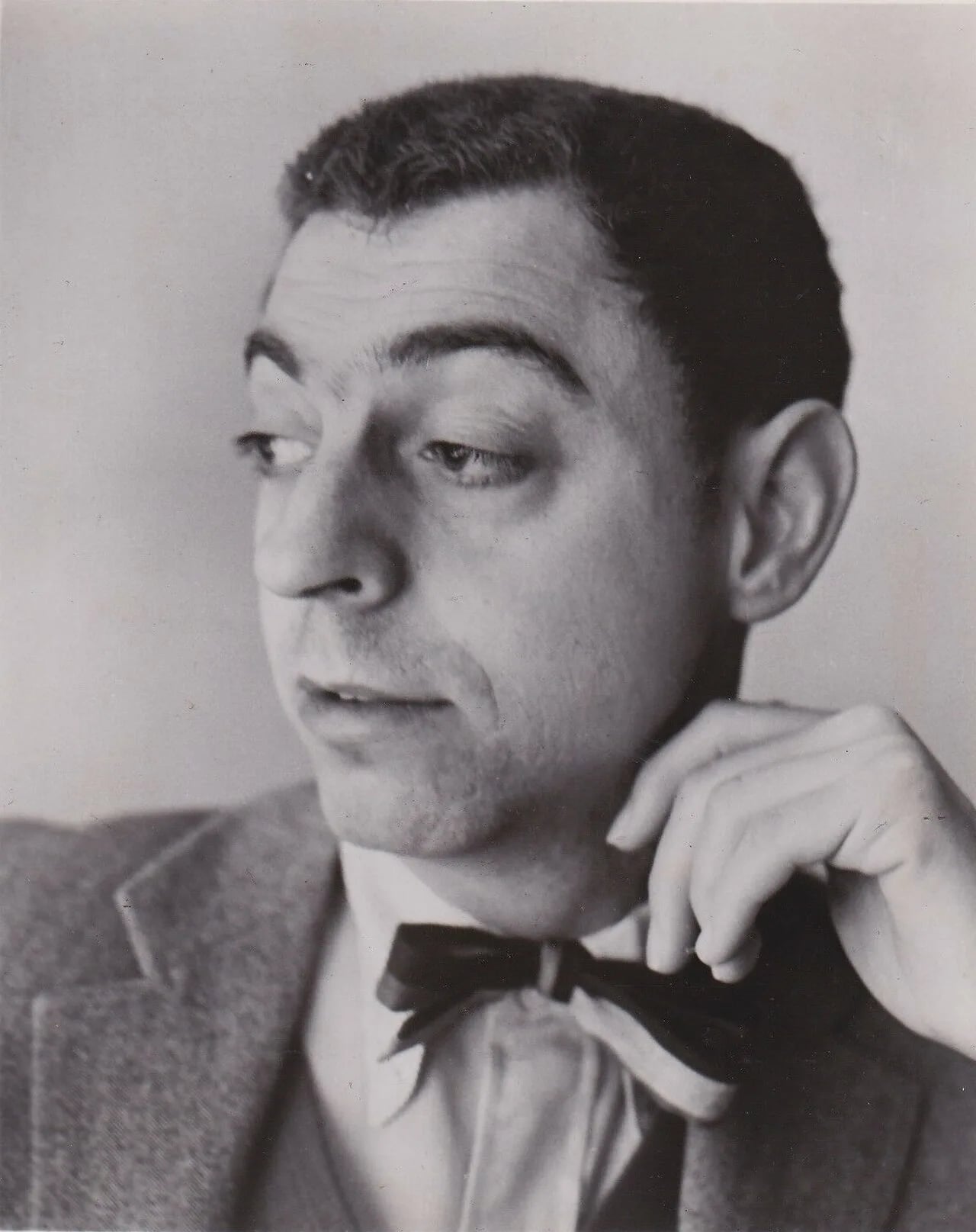 Porträt von James Galanos (1924–2016) – Gedenkseite