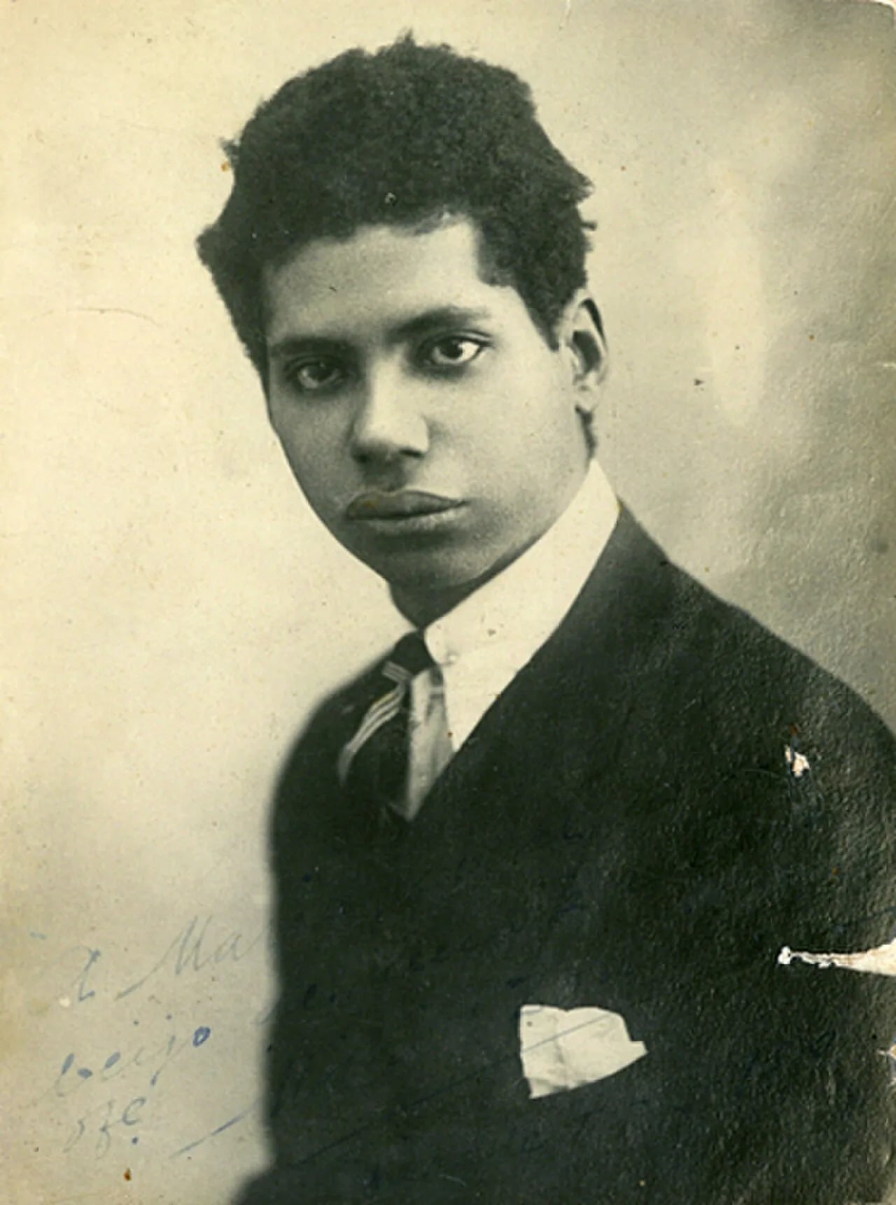 Porträt von Mário Domingues (1899–1977) – Gedenkseite
