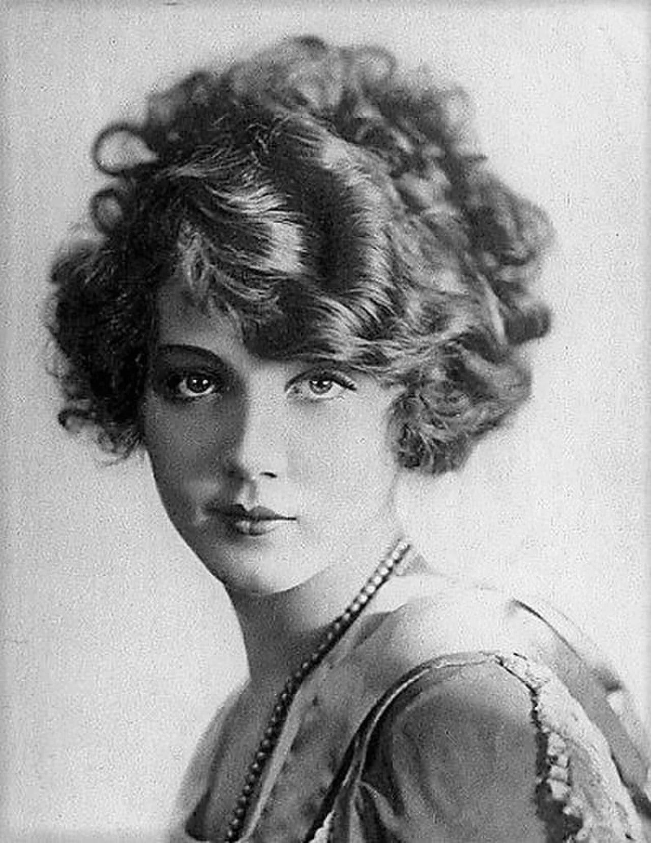 Porträt von Leila Hyams (1905–1977) – Gedenkseite