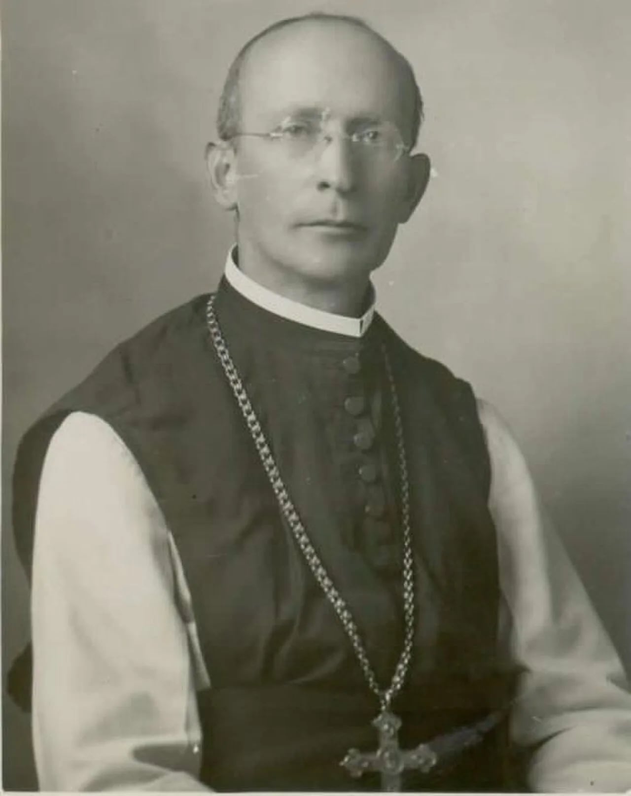 Portrait of Auguštin Kostelec (1879–1963) – memorial page