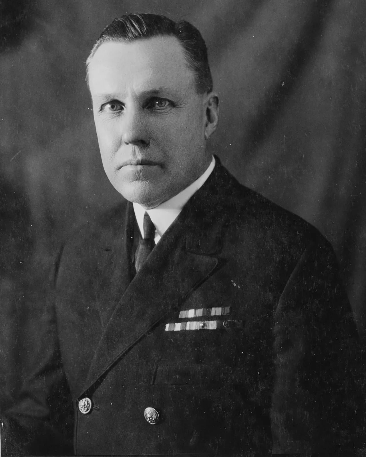 Portrait of Walter N. Vernou (1878–1955) – memorial page
